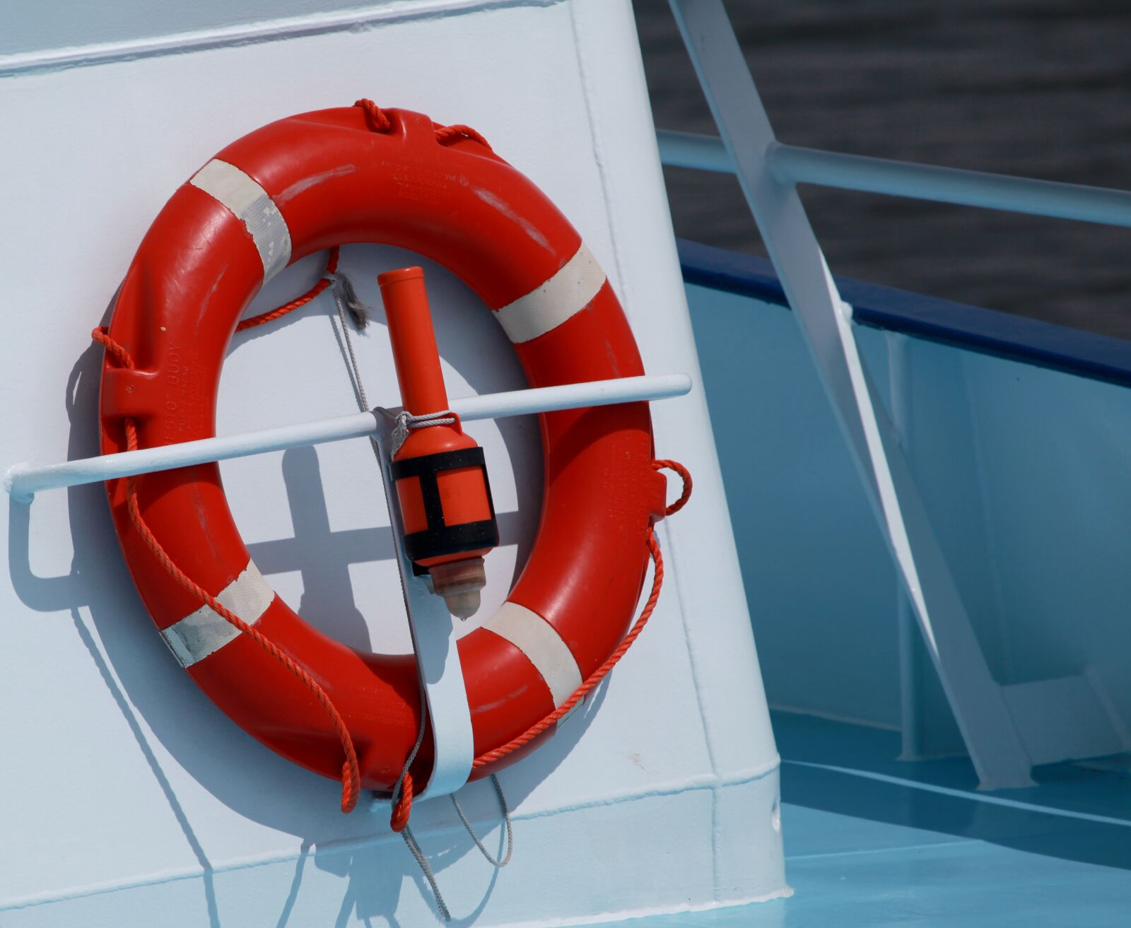Canon EOS 5D Mark II sample photo. Lifebelt, ship, maritime photography