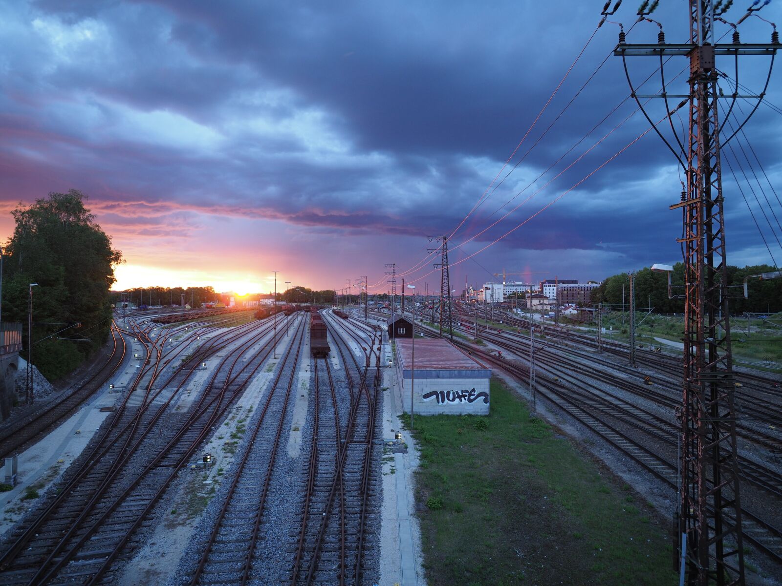 Olympus M.Zuiko Digital ED 7-14mm F2.8 PRO sample photo. Sunset, railway, augsburg photography