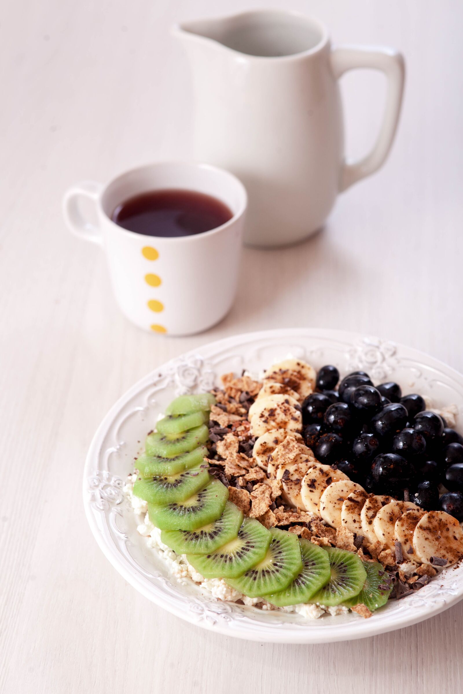 Canon EOS 5D Mark II sample photo. Breakfast with fruit, oatmeal photography
