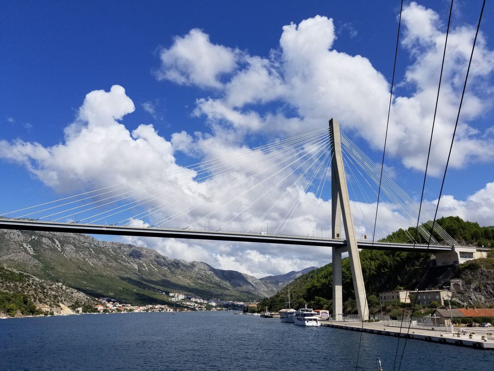 Samsung Galaxy S8 sample photo. Bridge, sky, travel photography