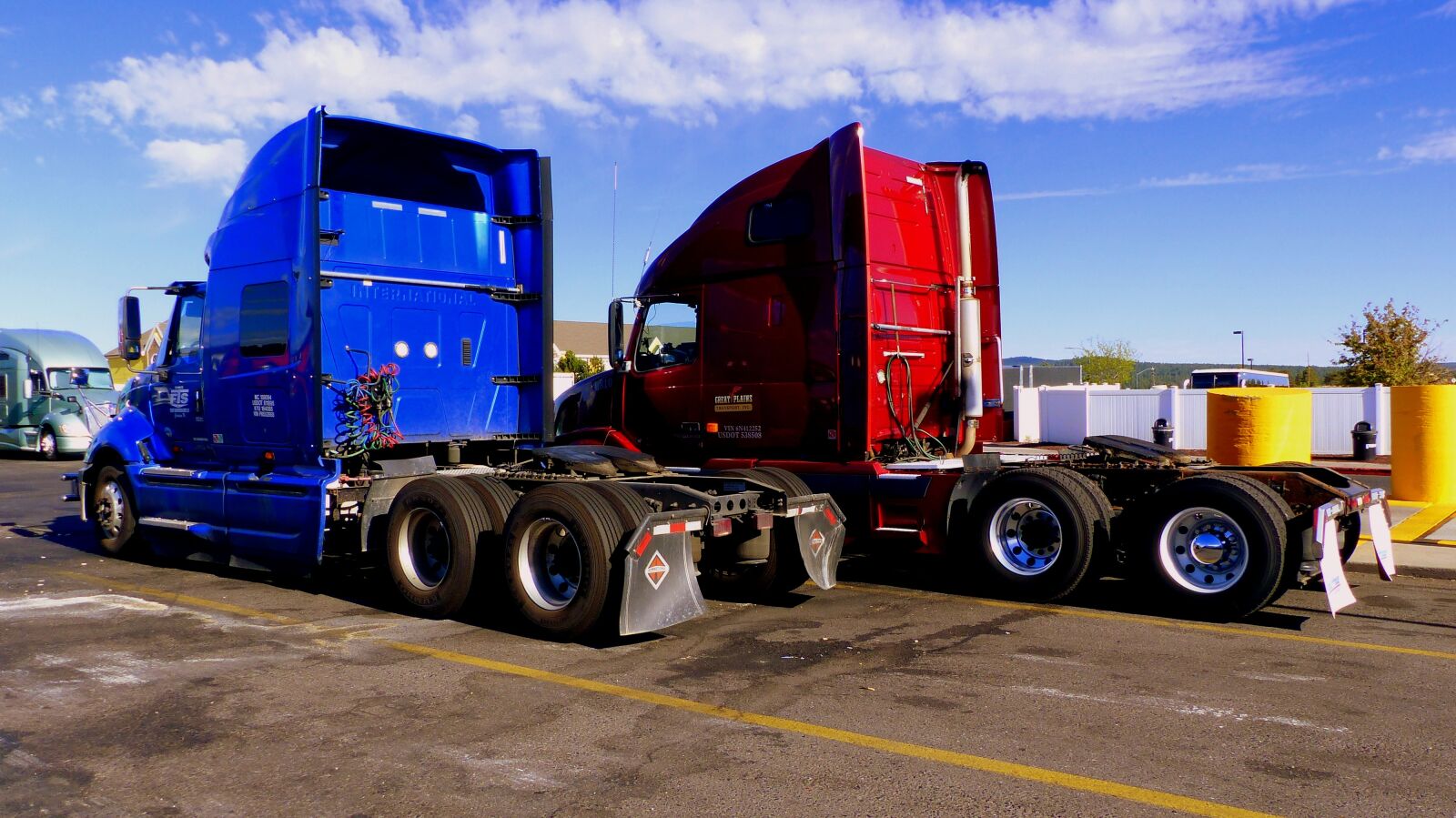 Panasonic Lumix DMC-FZ200 sample photo. Truck, america, vehicle photography