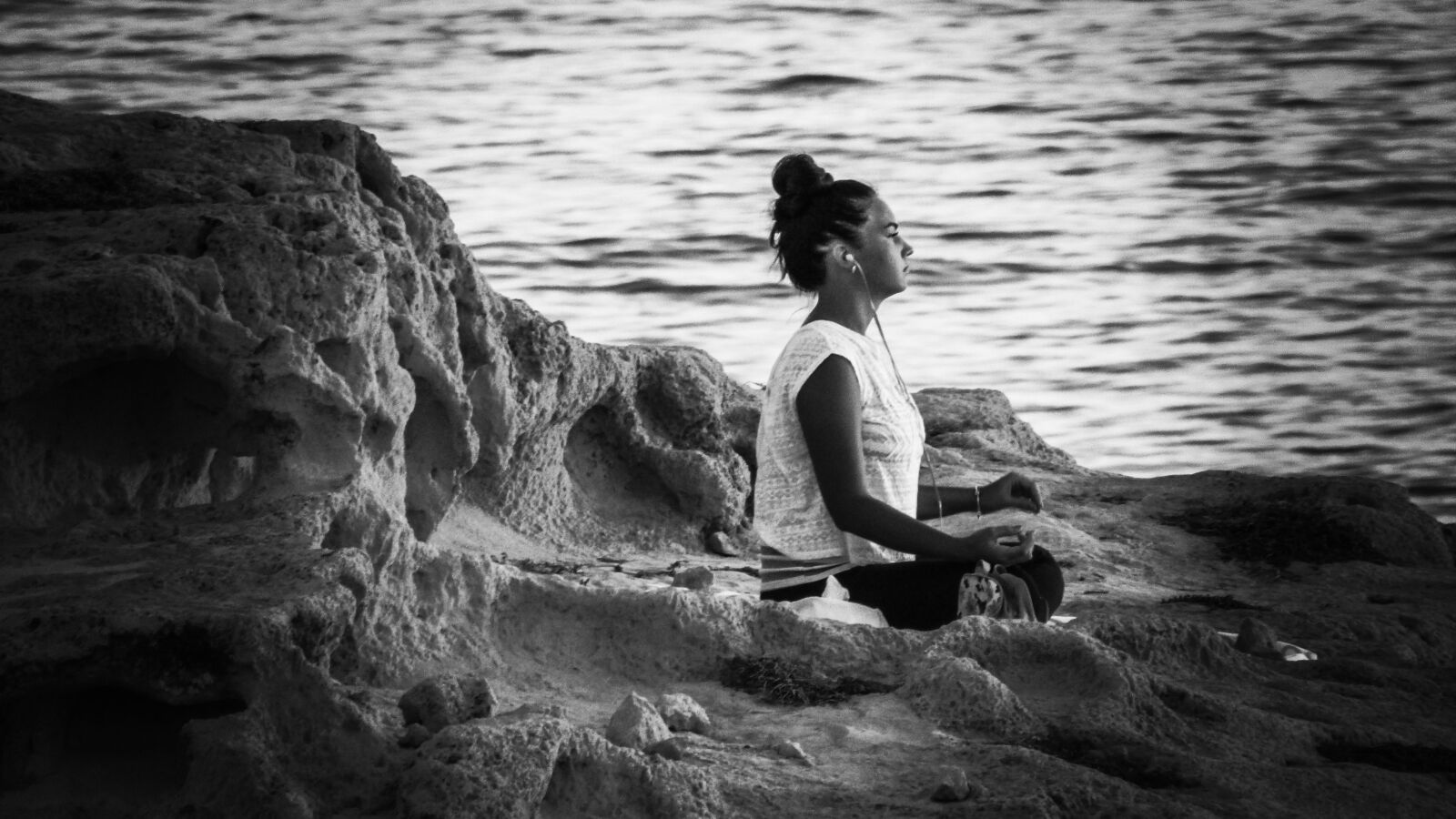 Canon PowerShot SX400 IS sample photo. Meditation, girl, nature photography