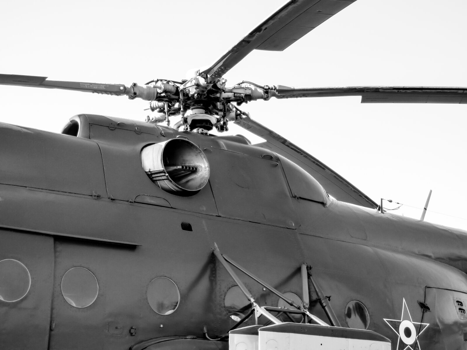 Panasonic DMC-FZ72 sample photo. Helicopter, flight, military photography