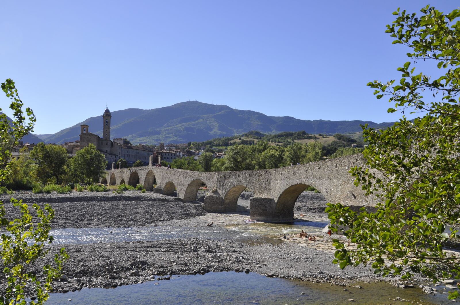 Nikon D5000 sample photo. Roman bridge, stone, bobbio photography
