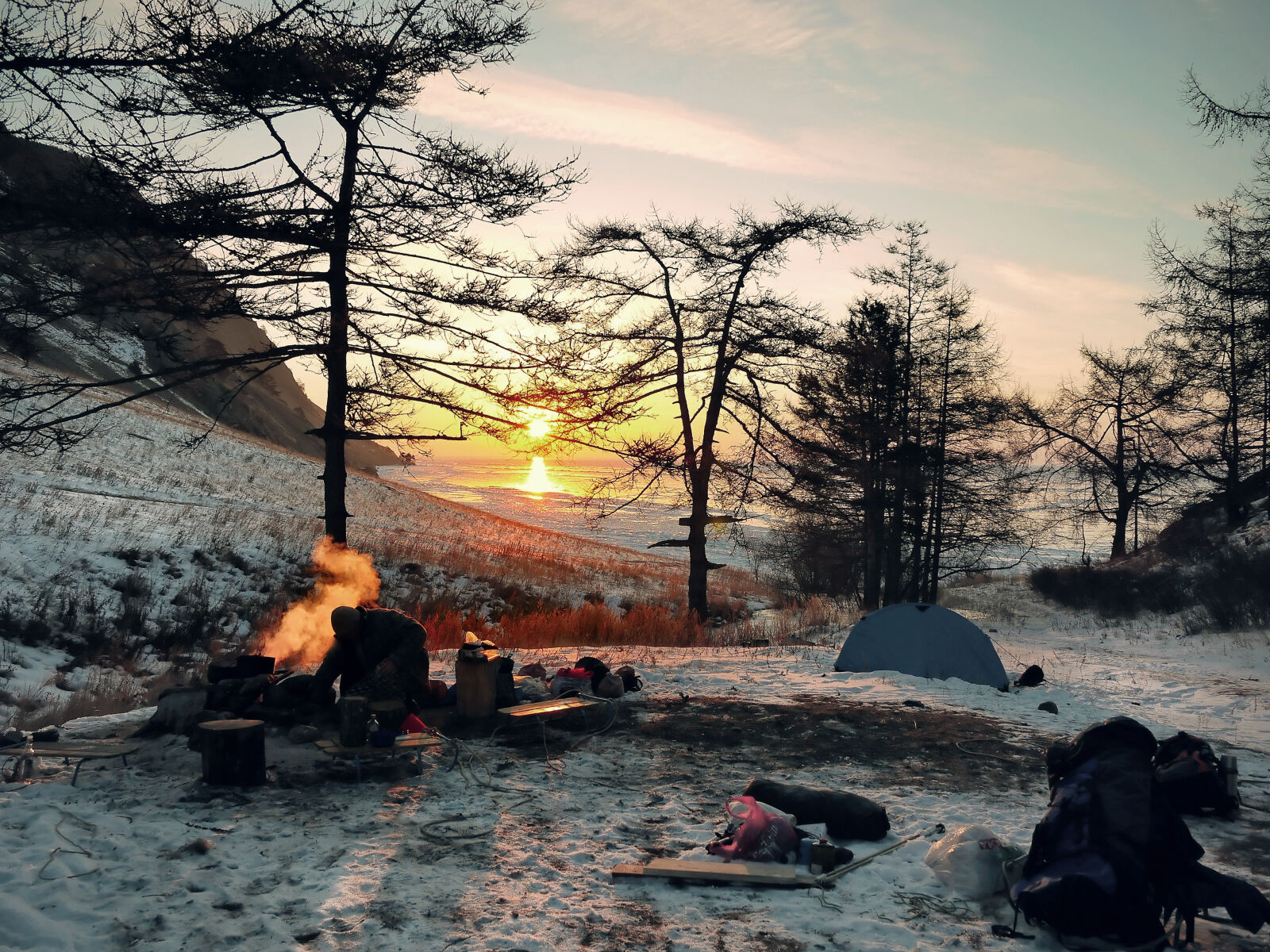 Panasonic Lumix DMC-GF2 sample photo. Campfire, cold, fire, frozen photography
