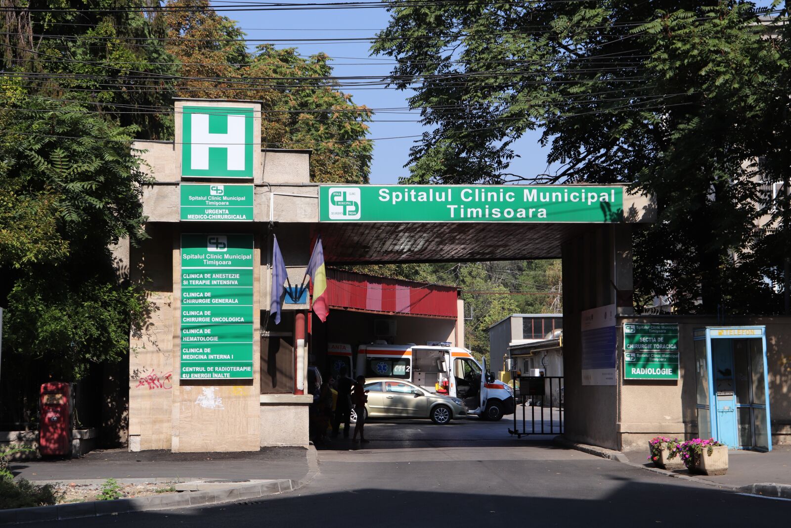 Canon EF-S 18-55mm F4-5.6 IS STM sample photo. Spitalul clinic municipal timisoara photography
