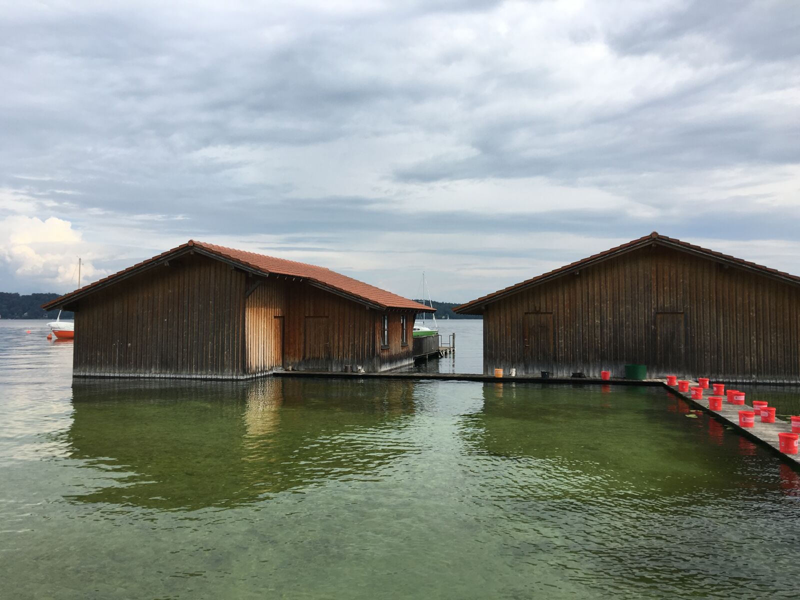 Apple iPhone 6s Plus sample photo. Boat house, lake, bavaria photography