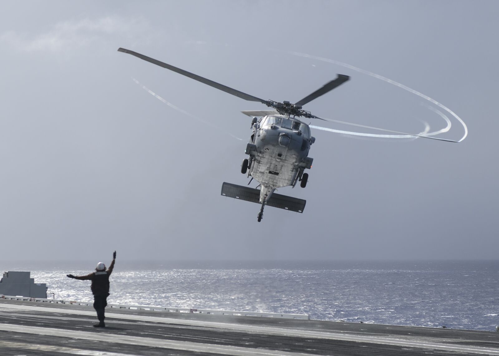 Nikon D4 sample photo. Mh-60s, sea hawk, helicopter photography