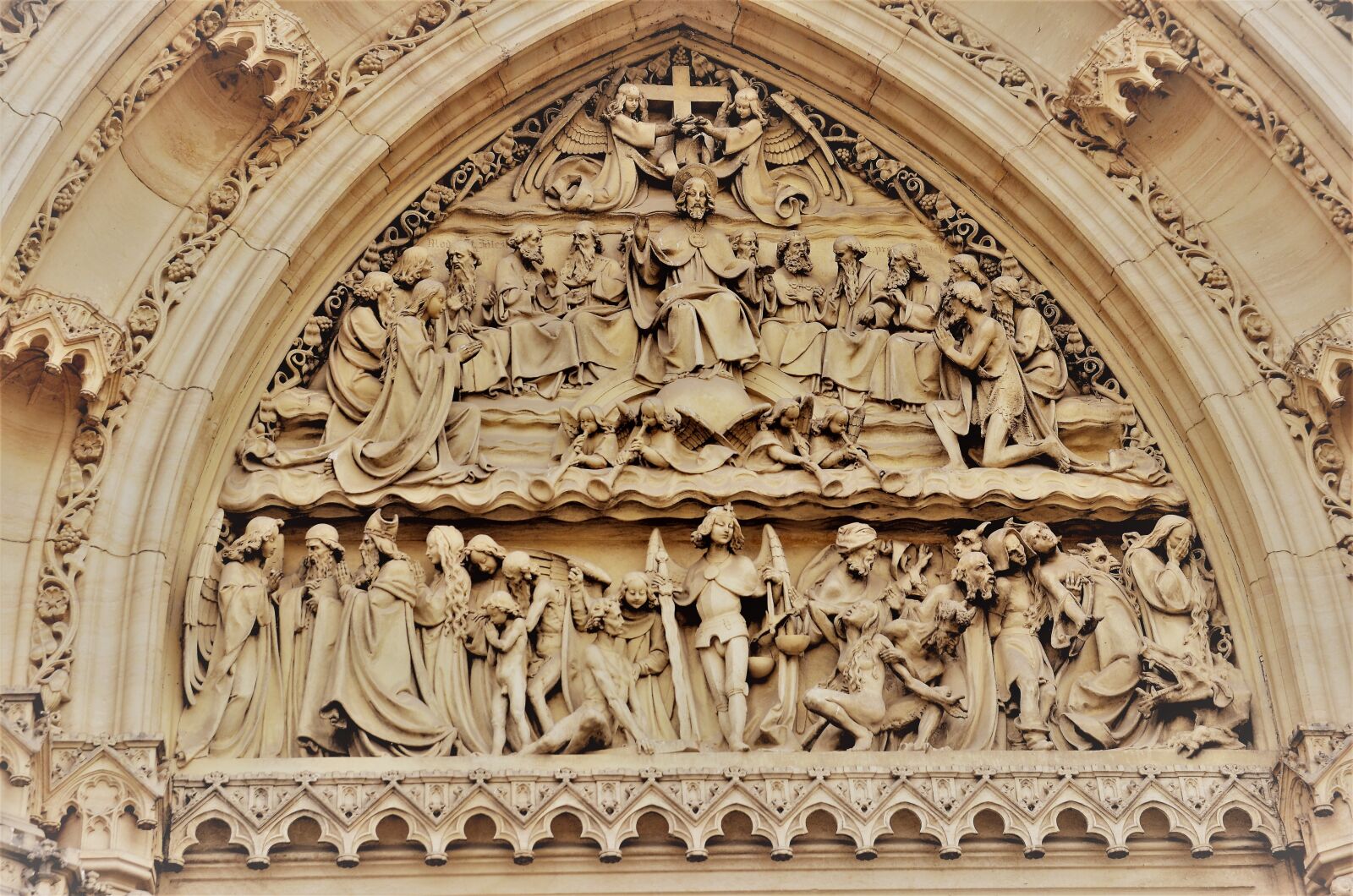 Nikon D5100 sample photo. Sculpture, portal, architecture photography