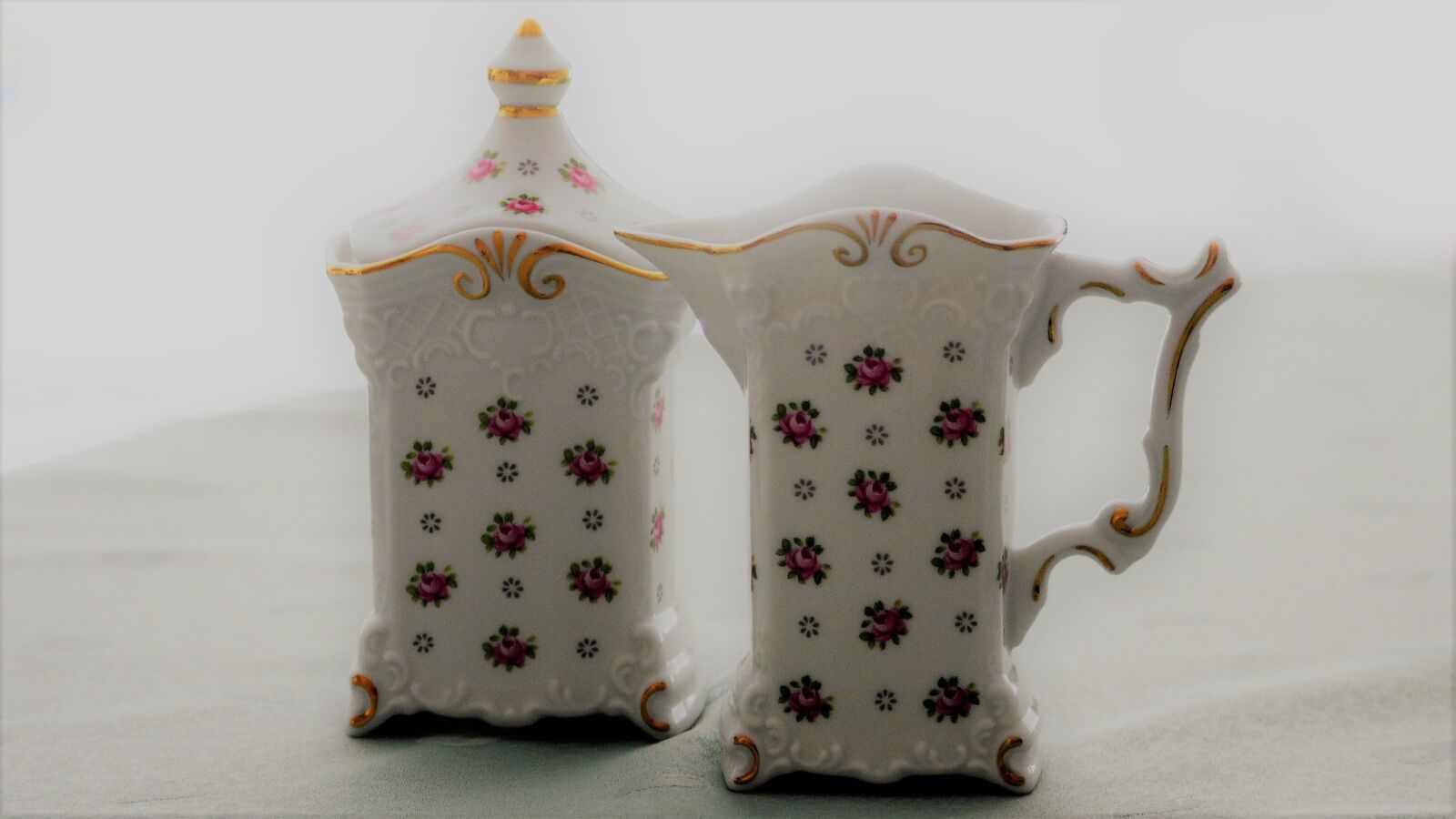 Panasonic Lumix DMC-GH3 sample photo. Sugar bowl, milk jug photography