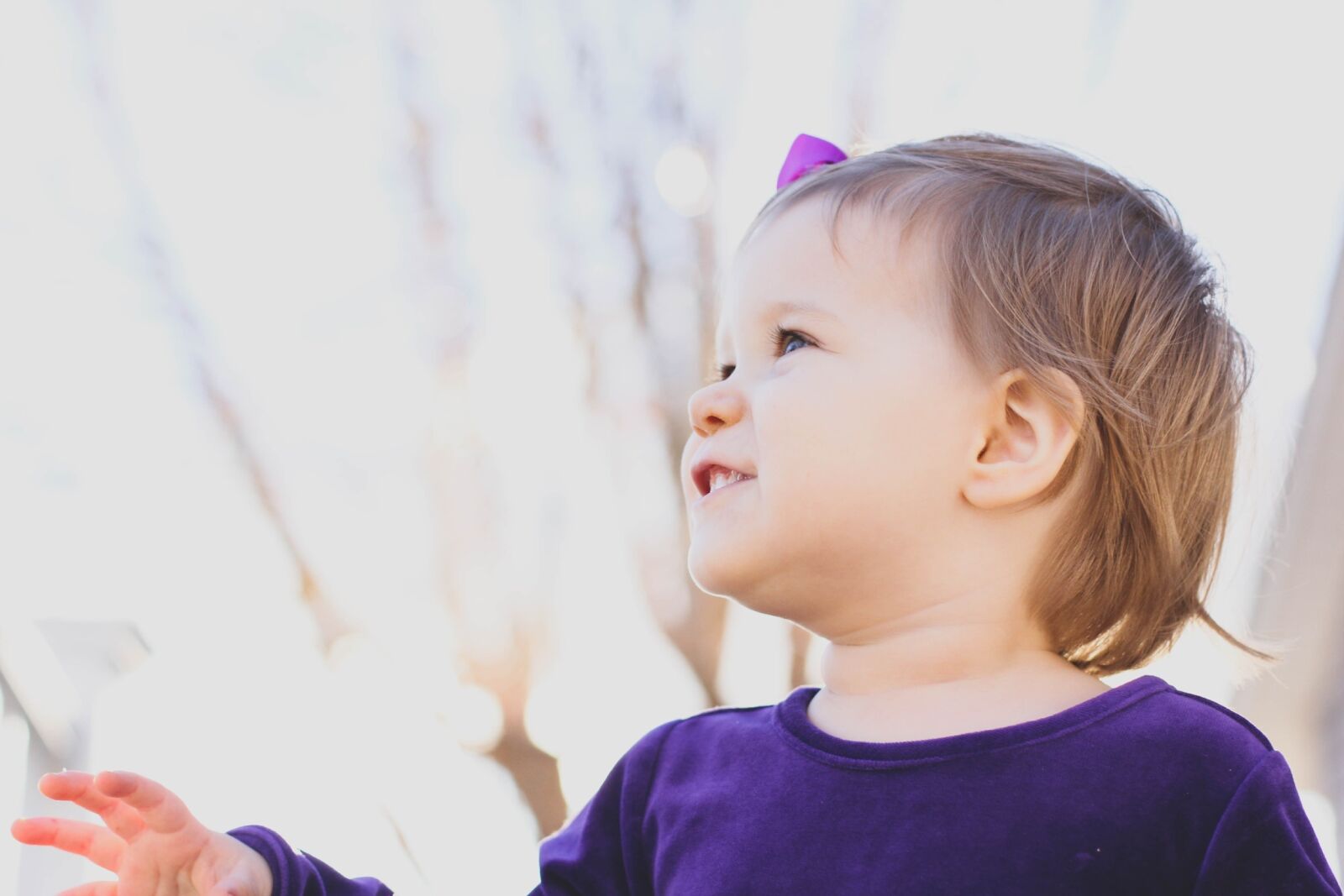 Canon EOS 60D + Canon EF 50mm F1.4 USM sample photo. Toddler, happy, outdoor photography