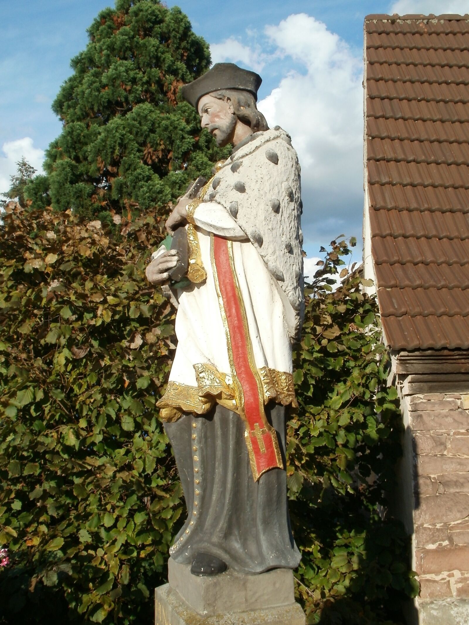 Olympus FE47,X43 sample photo. Statue, martyr, st nepomuk photography