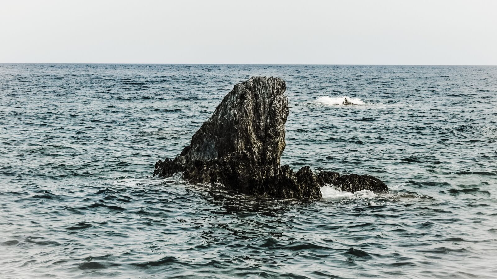 Nikon D3300 sample photo. Rock, alone, sea photography