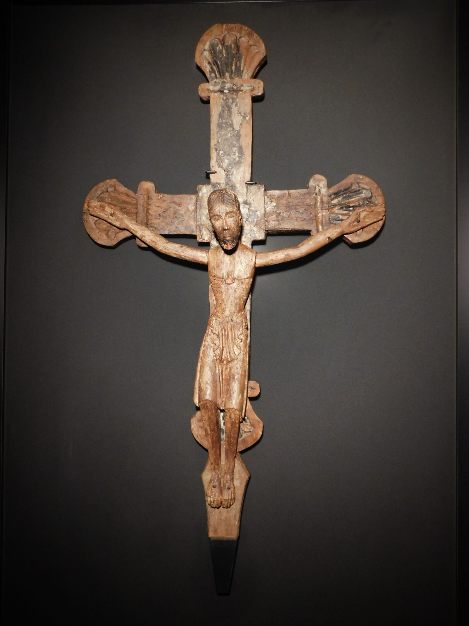 Nikon Coolpix L840 sample photo. Christ romanesque, carving wood photography