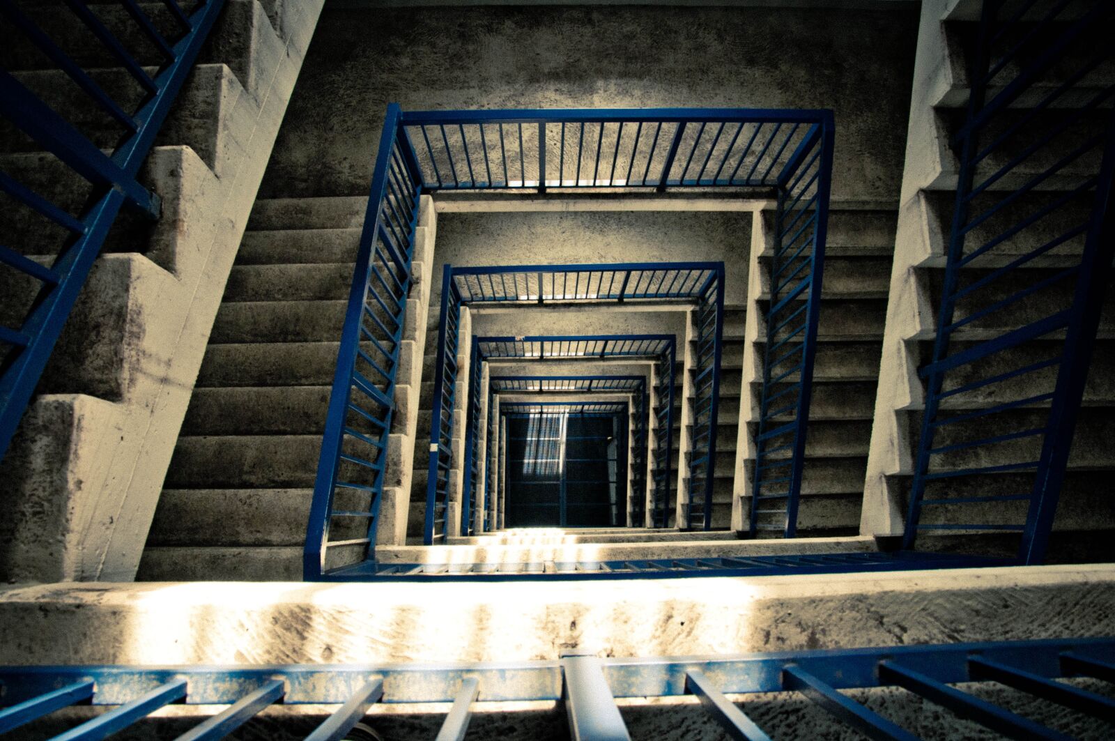 Nikon D5000 sample photo. Stairs, architecture, tower photography