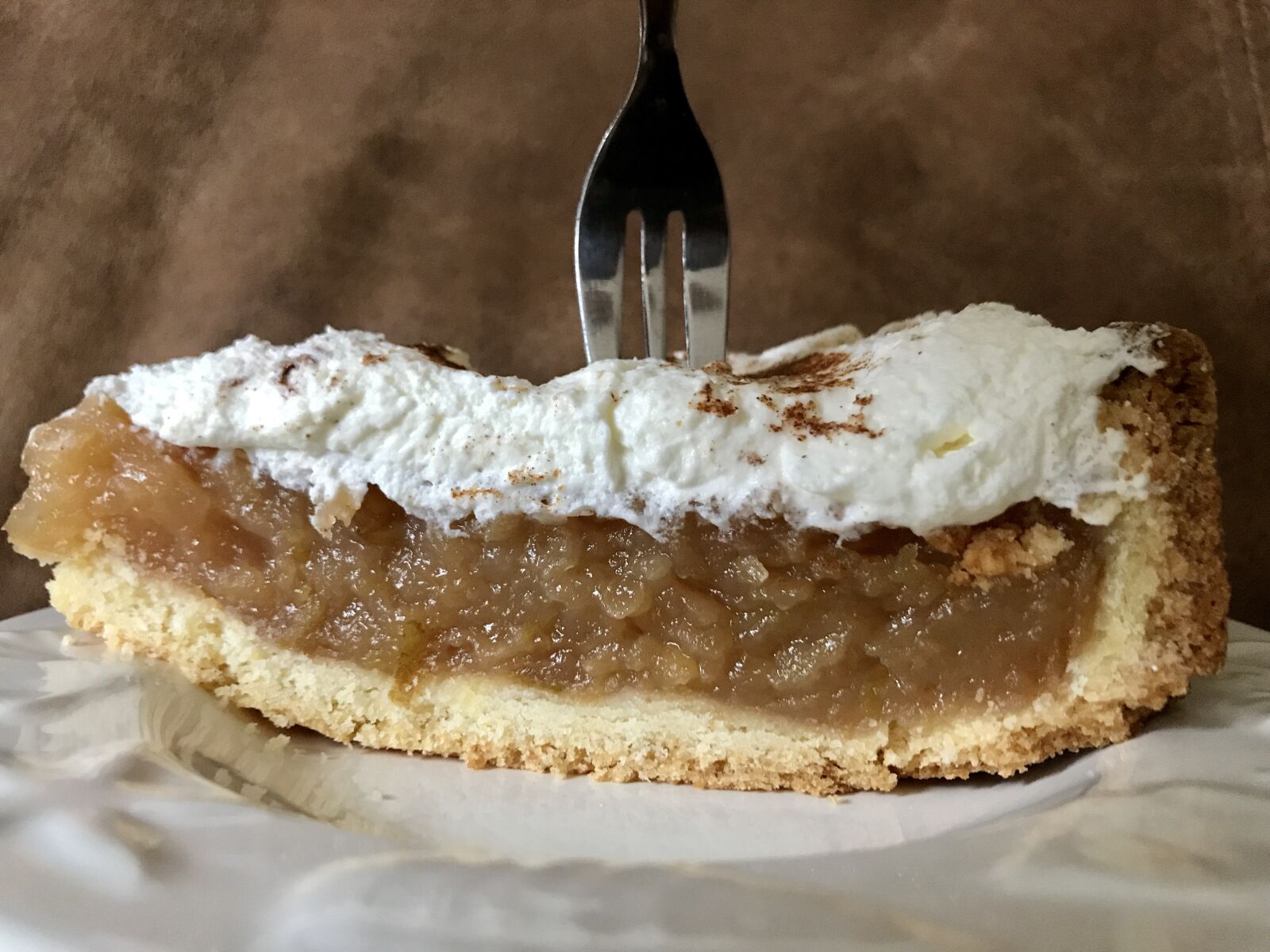 iPhone 7 back camera 3.99mm f/1.8 sample photo. Apple pie, meringue, bake photography
