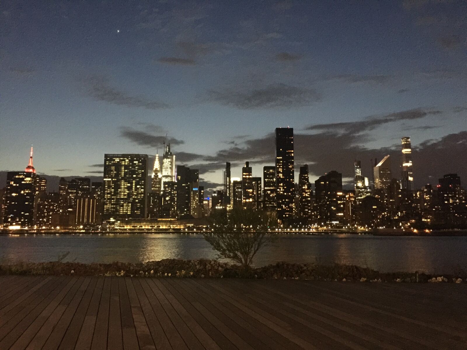 iPhone 6 Plus back camera 4.15mm f/2.2 sample photo. Long island city, manhattan photography
