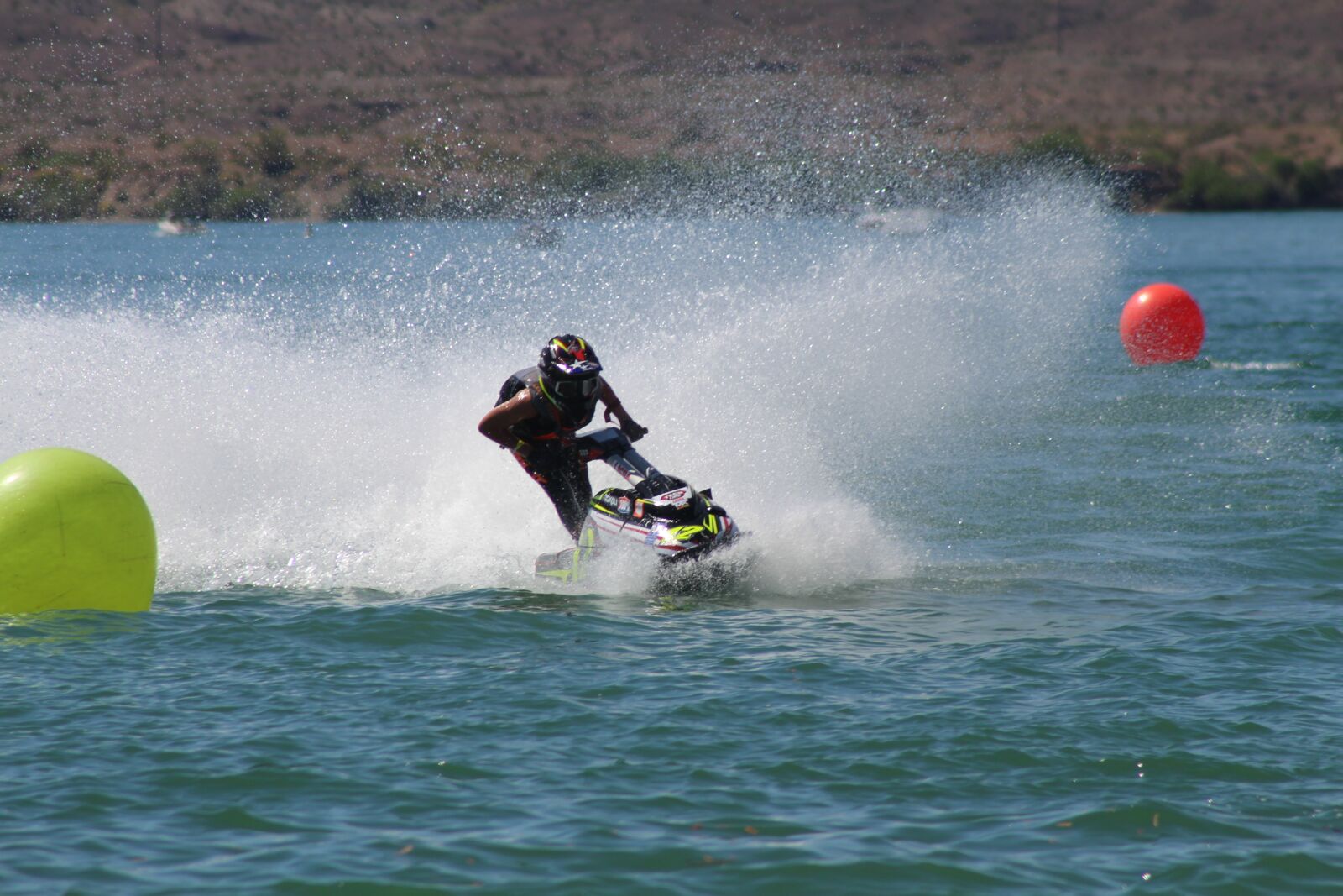 Canon EOS 650D (EOS Rebel T4i / EOS Kiss X6i) sample photo. Competition, water, lake havasu photography