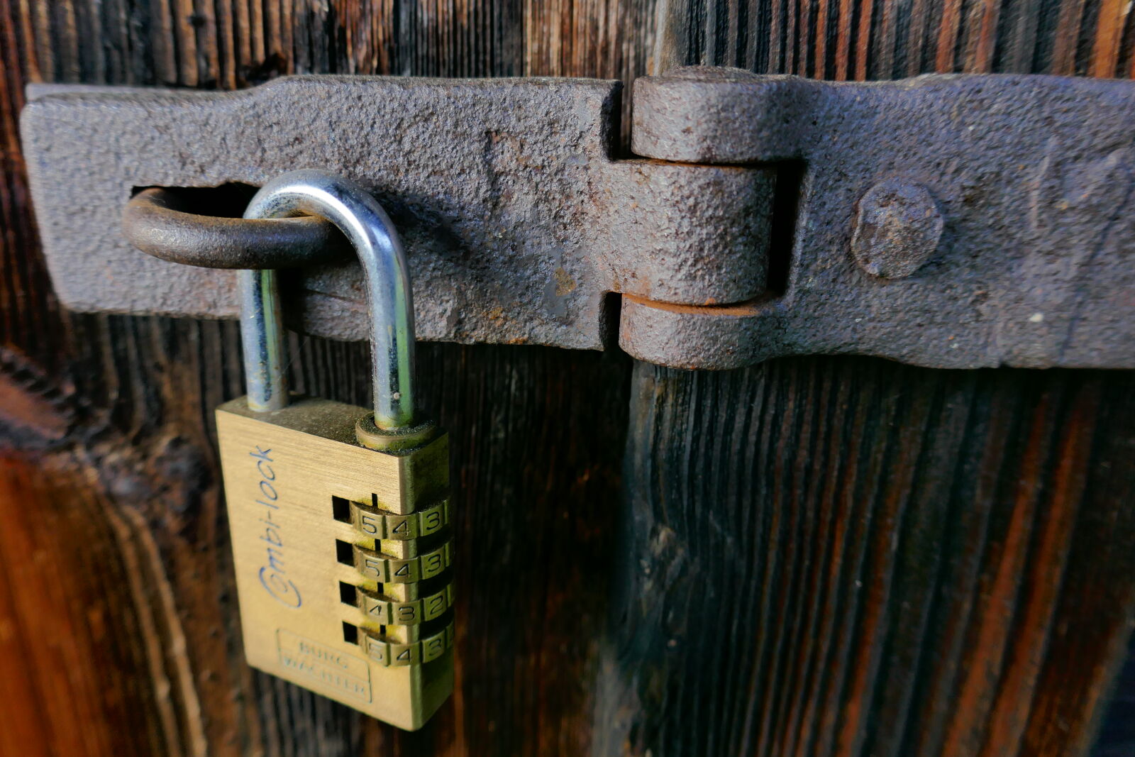 Panasonic DMC-TZ101 sample photo. Door, lock, padlock, rust photography