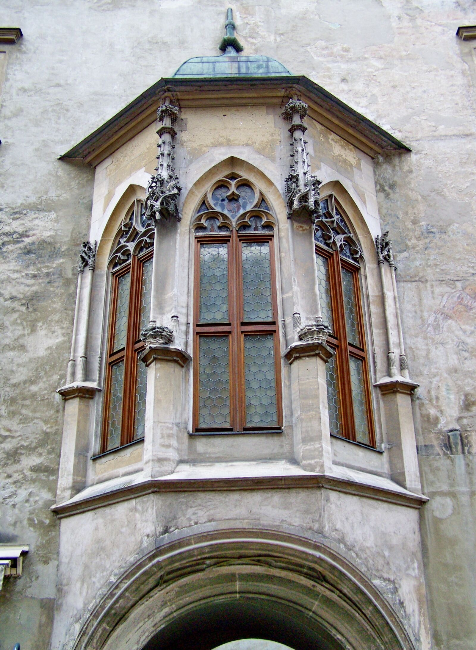 Kodak EASYSHARE ZD710 ZOOM DIGITAL CAMERA sample photo. Architecture, gothic, balcony photography