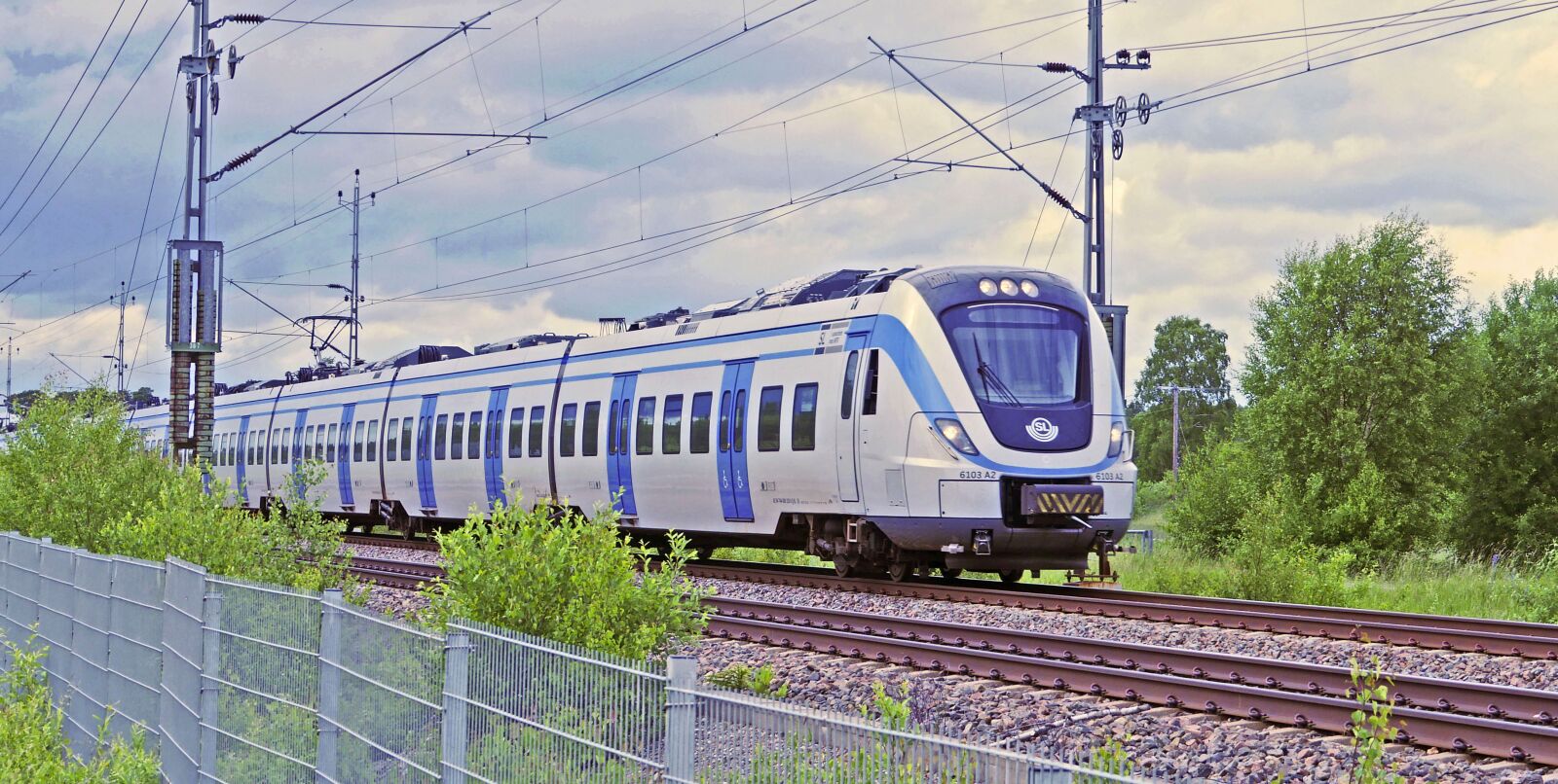 Panasonic Lumix DMC-GX8 sample photo. S bahn, stockholm photography
