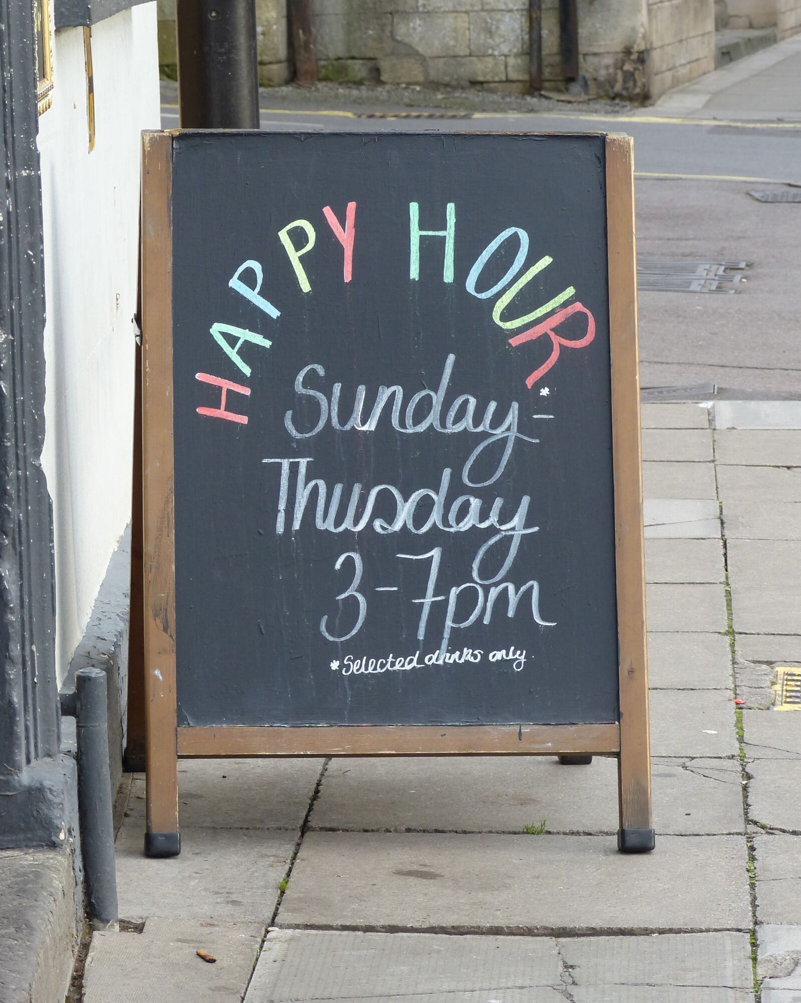 Panasonic Lumix DMC-FZ200 sample photo. 3, 7, bar, blackboard photography