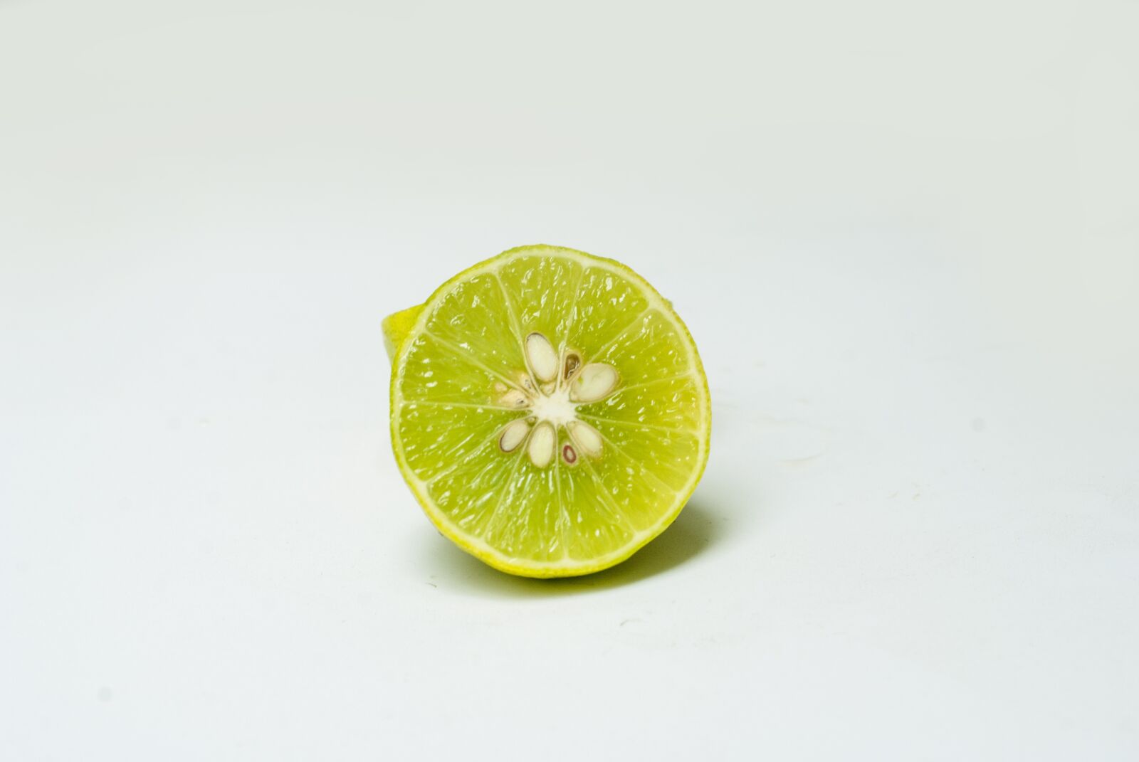 Nikon D60 sample photo. Lemon, citric, vitamin c photography