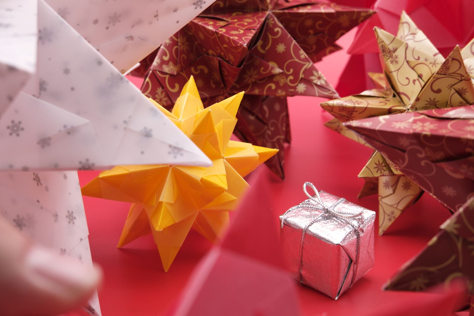 Fujifilm X-T2 + Fujifilm XF 35mm F2 R WR sample photo. Gift, give, star photography