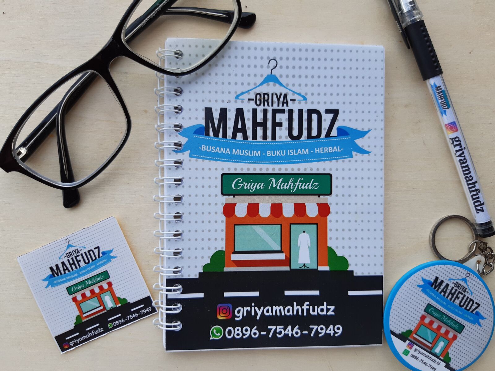 Samsung Galaxy A30 sample photo. Shops, sticker, notebook photography