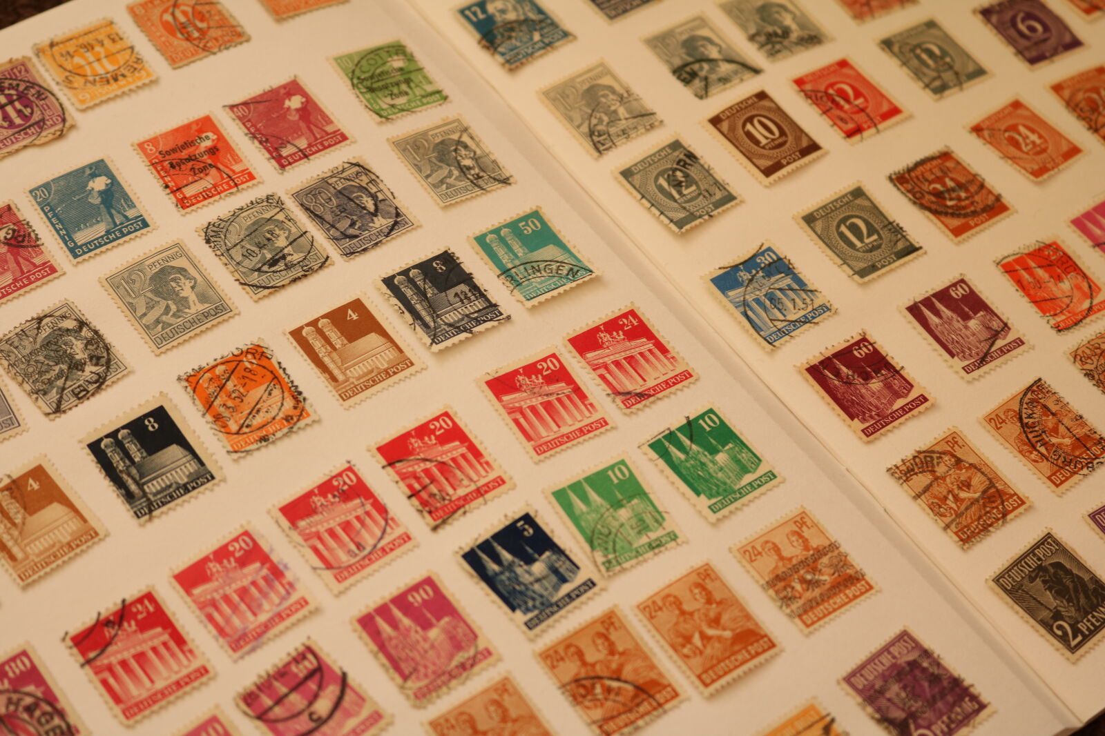 Canon EOS 750D (EOS Rebel T6i / EOS Kiss X8i) sample photo. Stamps photography