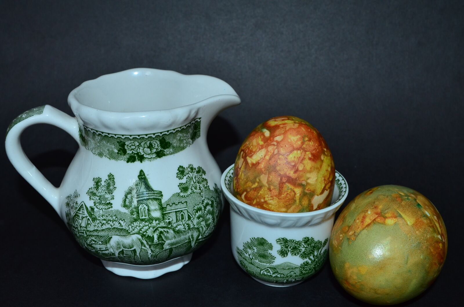 Nikon D5100 sample photo. Eggs, painted eggs, black photography