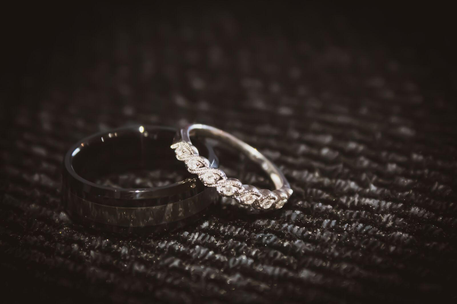 Canon EOS 4000D (EOS Rebel T100 / EOS 3000D) sample photo. Rings, close up, ring photography