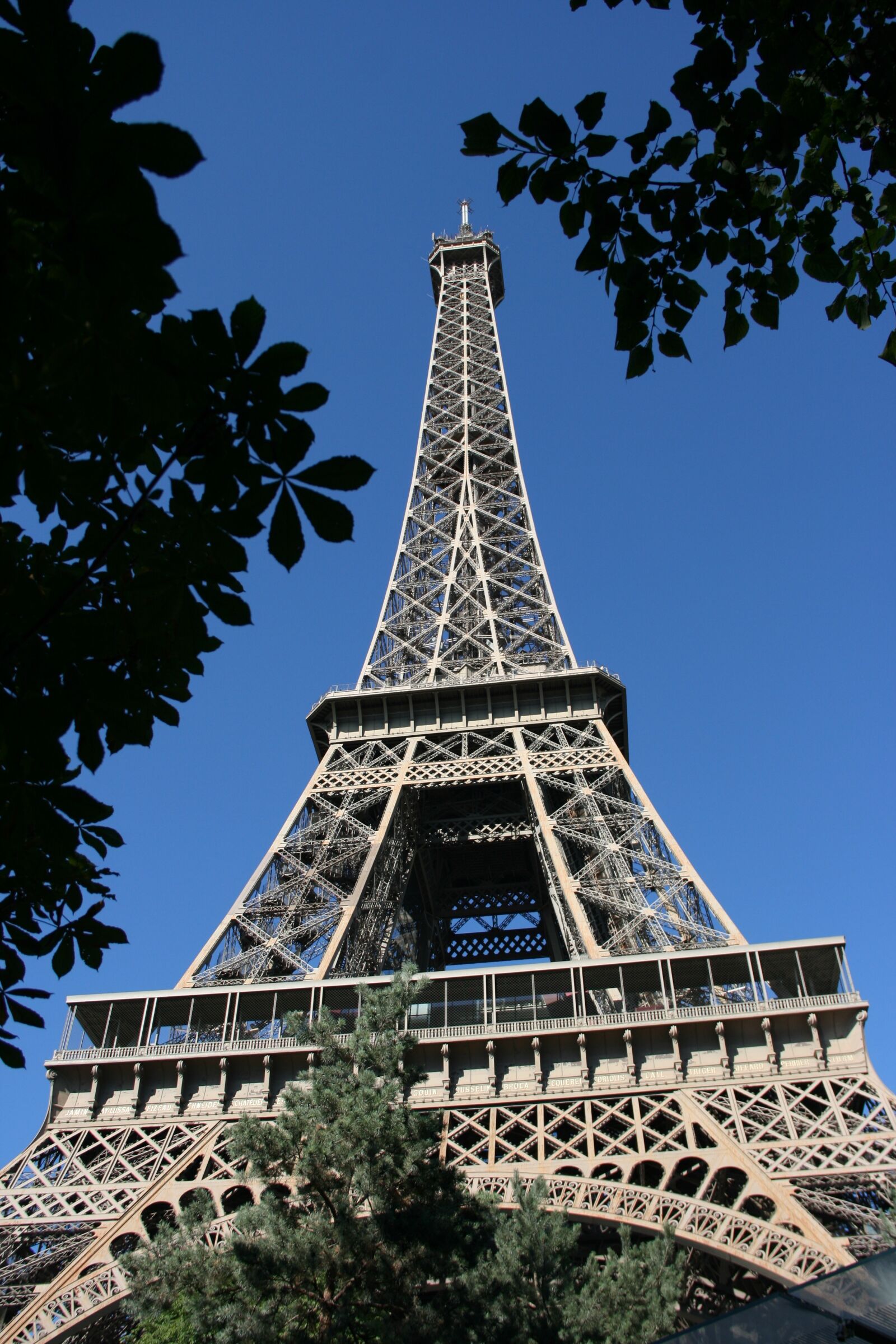 Canon EOS 400D (EOS Digital Rebel XTi / EOS Kiss Digital X) sample photo. Paris, tour eiffel, attraction photography