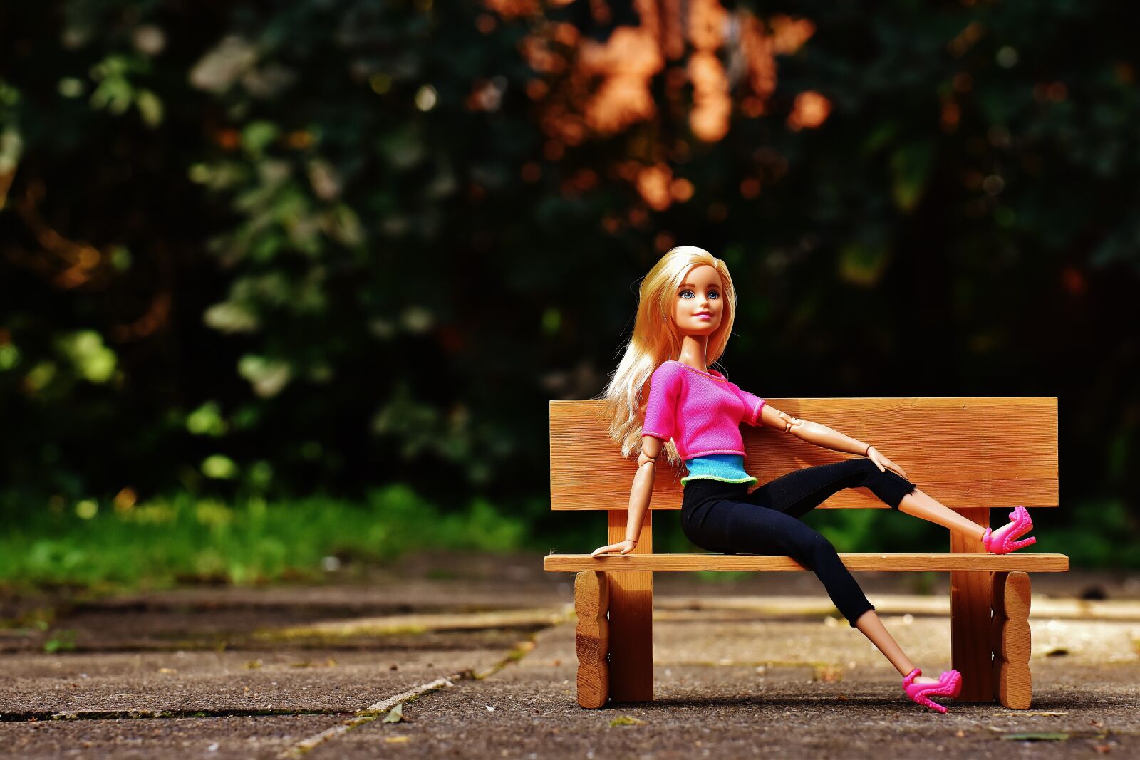 Nikon D7200 sample photo. Beauty, barbie, bank photography