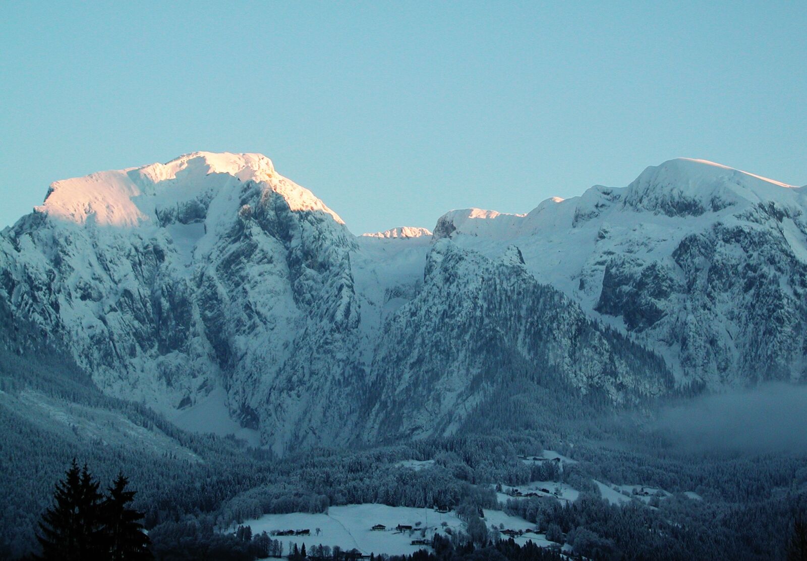 Olympus C3030Z sample photo. Alpine, mountains, alpenglühen photography