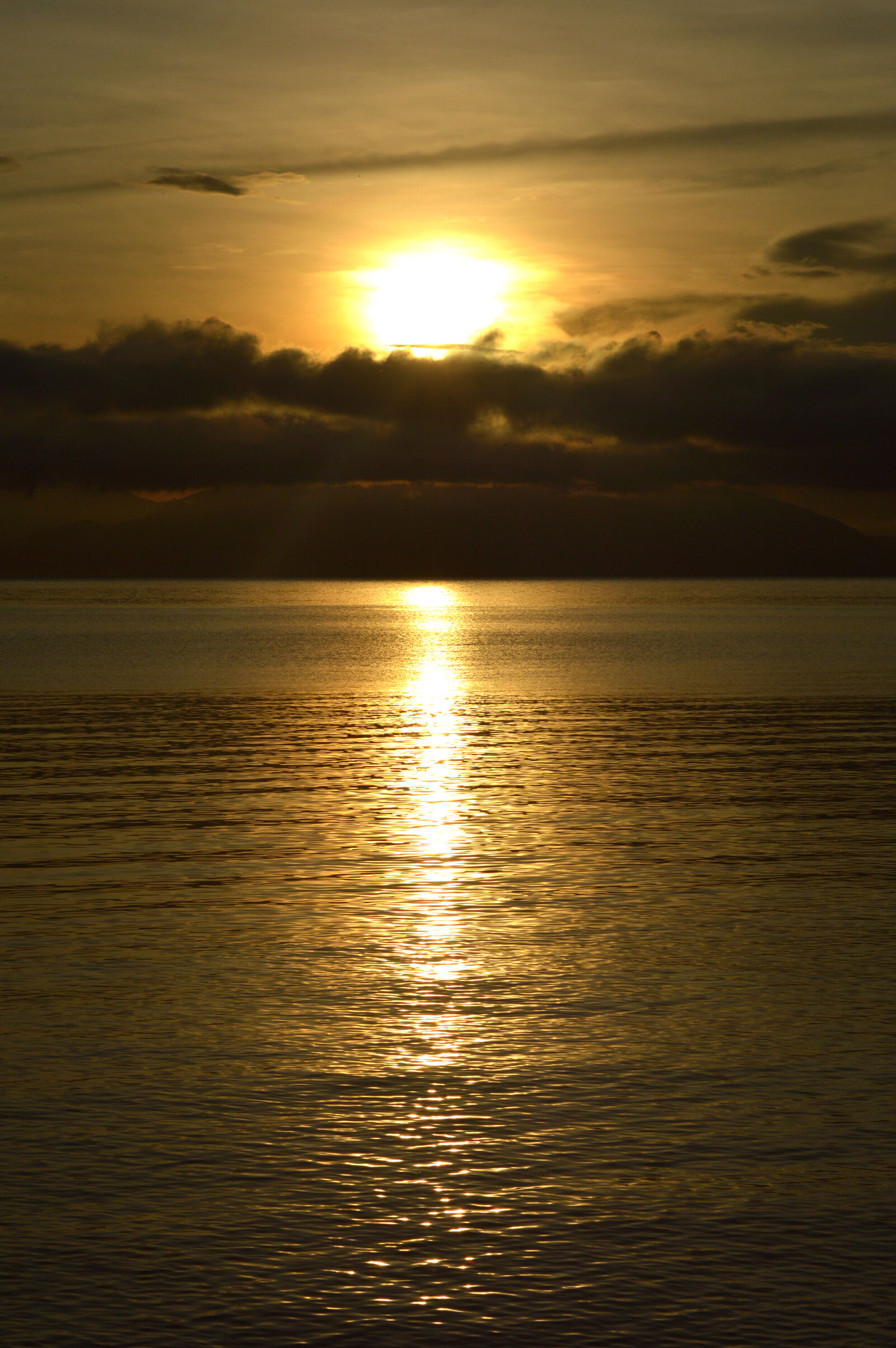 Nikon D3200 sample photo. Cloud, formation, golden, sun photography