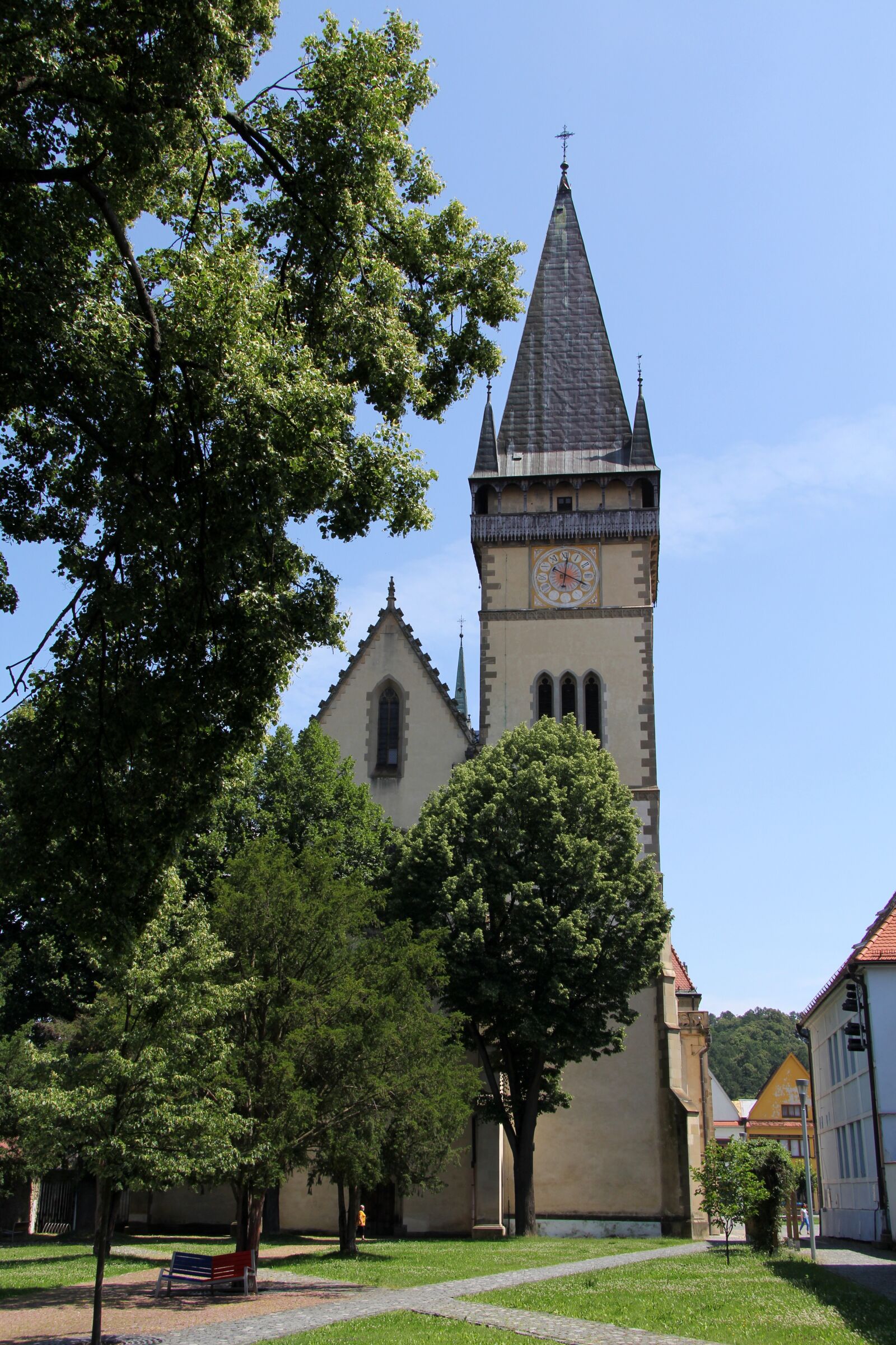 Canon EOS 60D + Canon EF-S 17-85mm F4-5.6 IS USM sample photo. Bardejov, the basilica of photography