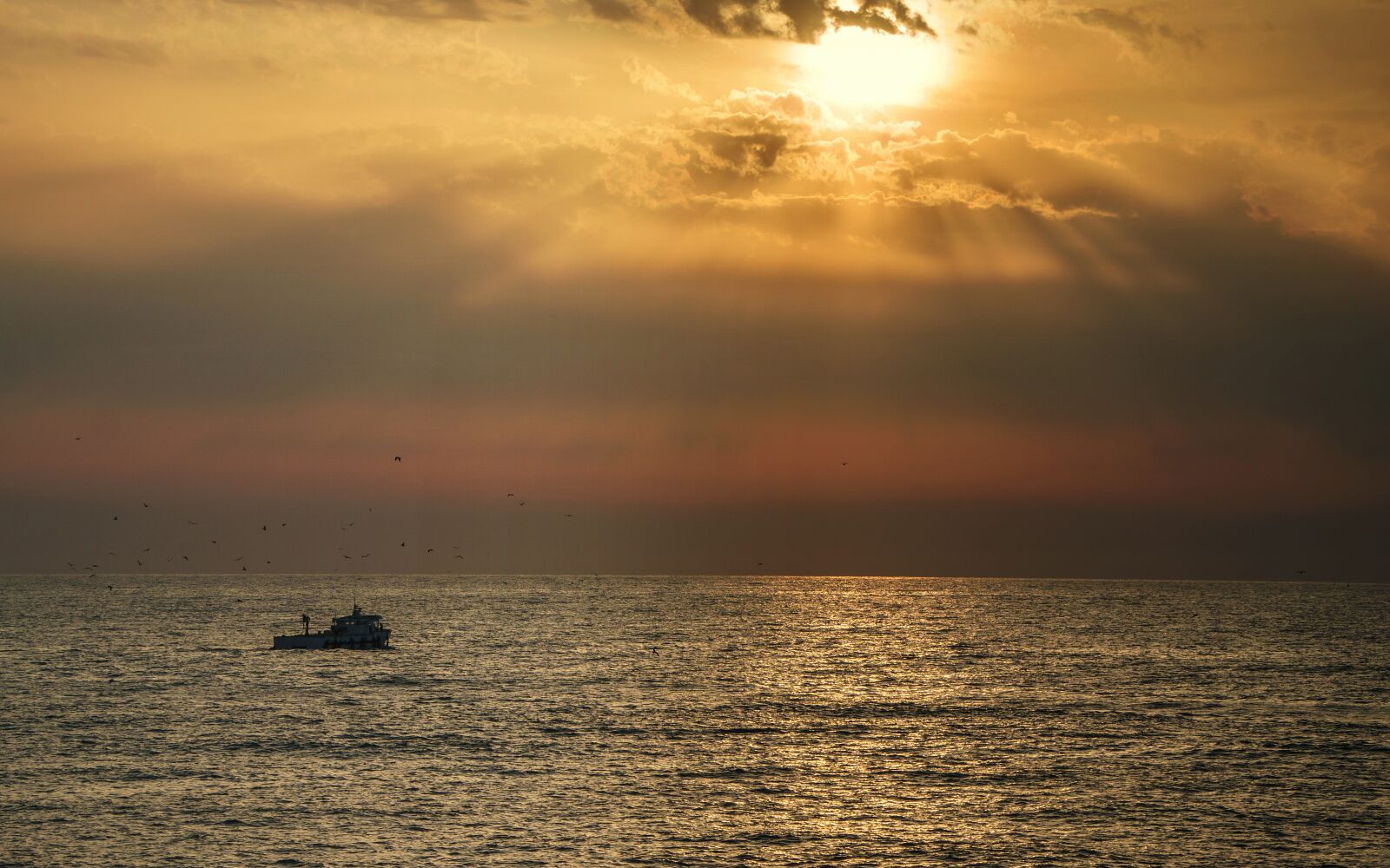 Sony a6000 sample photo. Sea, fishing, boat photography