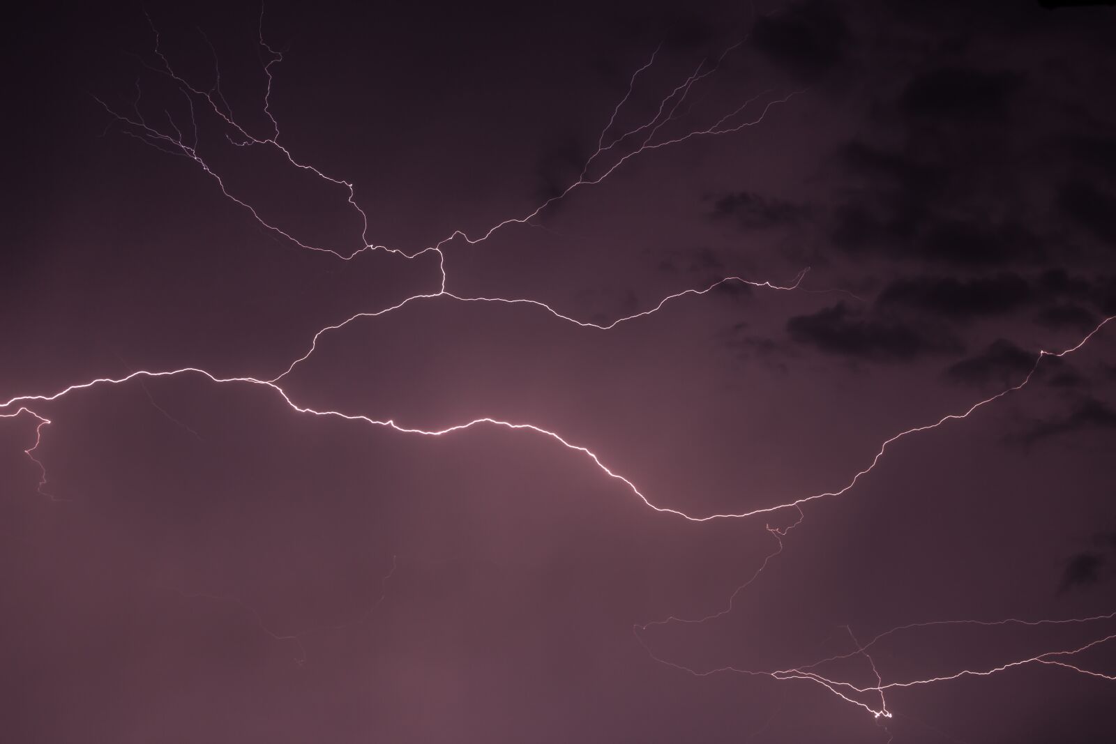 Canon EOS 600D (Rebel EOS T3i / EOS Kiss X5) sample photo. Lightning, storm, rain photography