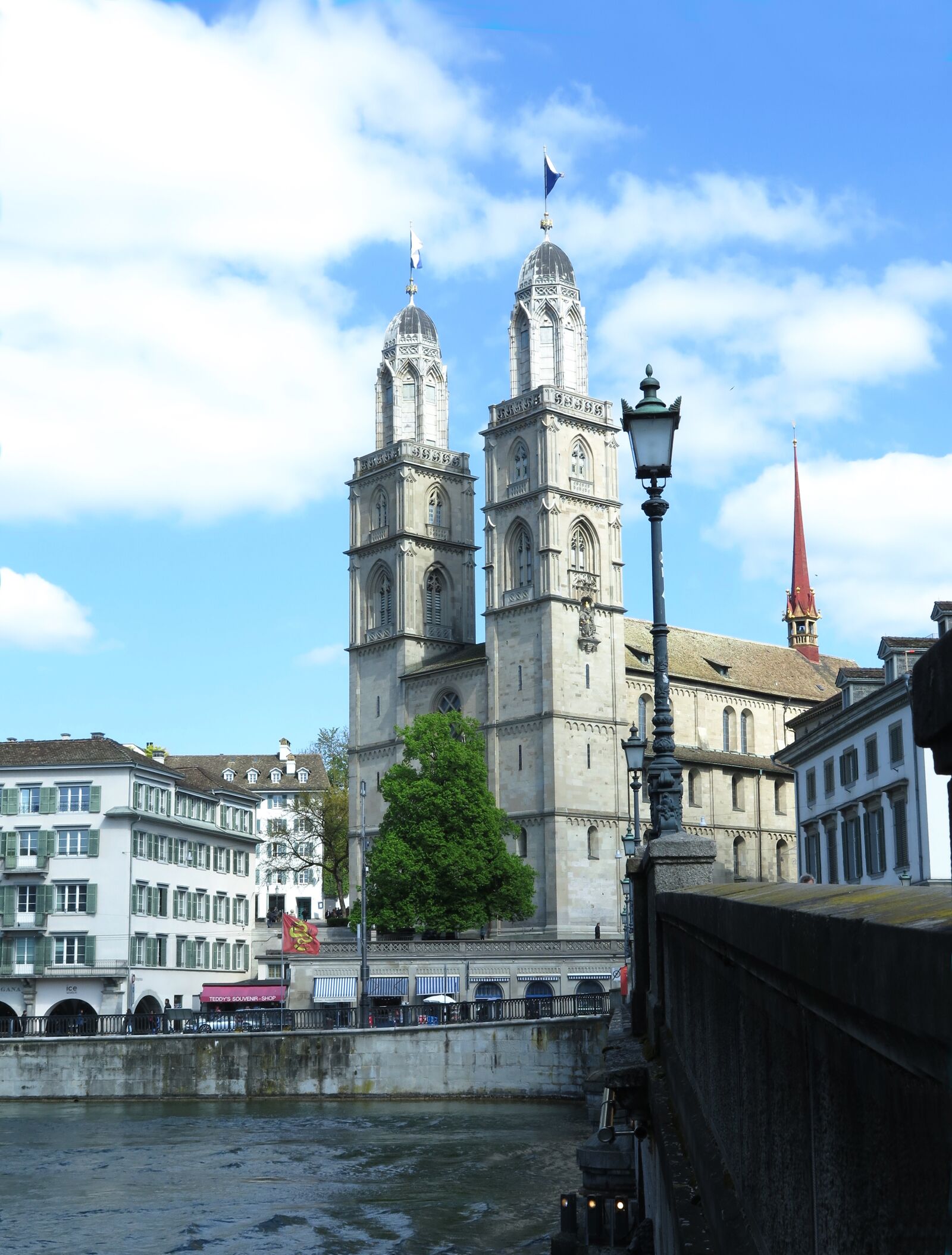 Canon PowerShot G16 sample photo. Church, zurich, switzerland photography