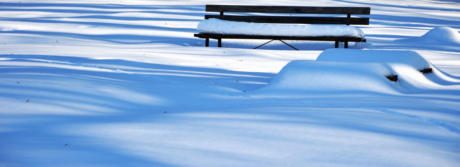 Nikon D5200 sample photo. Snow, winter, bench, landscape photography