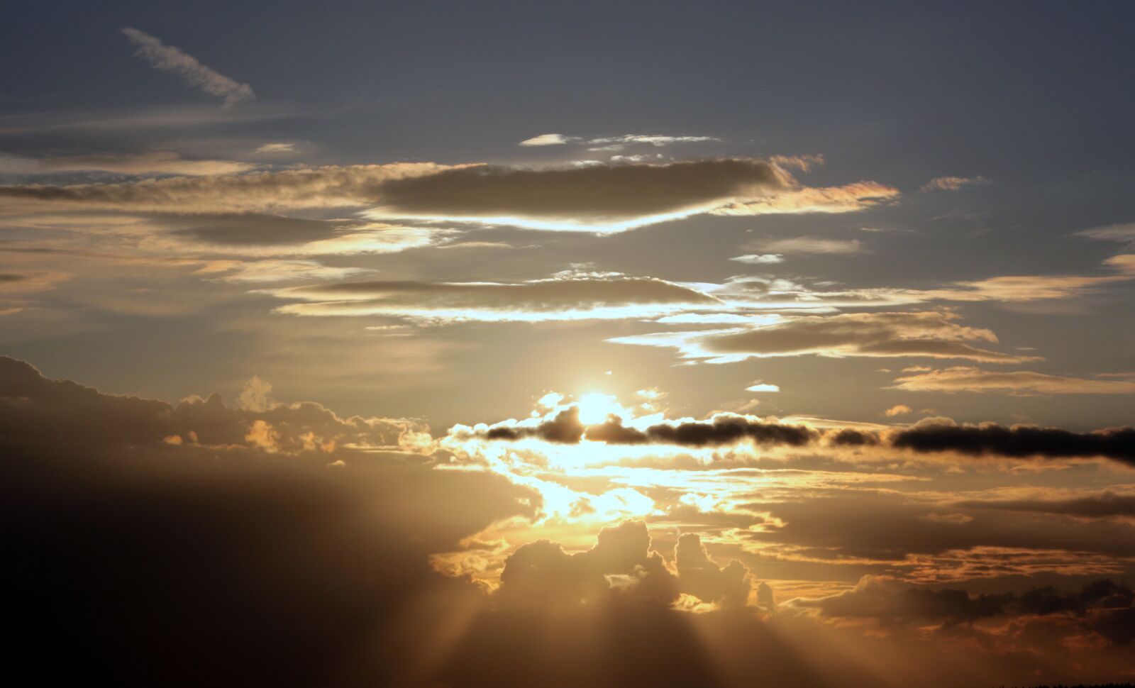 Canon EOS 650D (EOS Rebel T4i / EOS Kiss X6i) sample photo. Sunset, sun, sunbeam photography