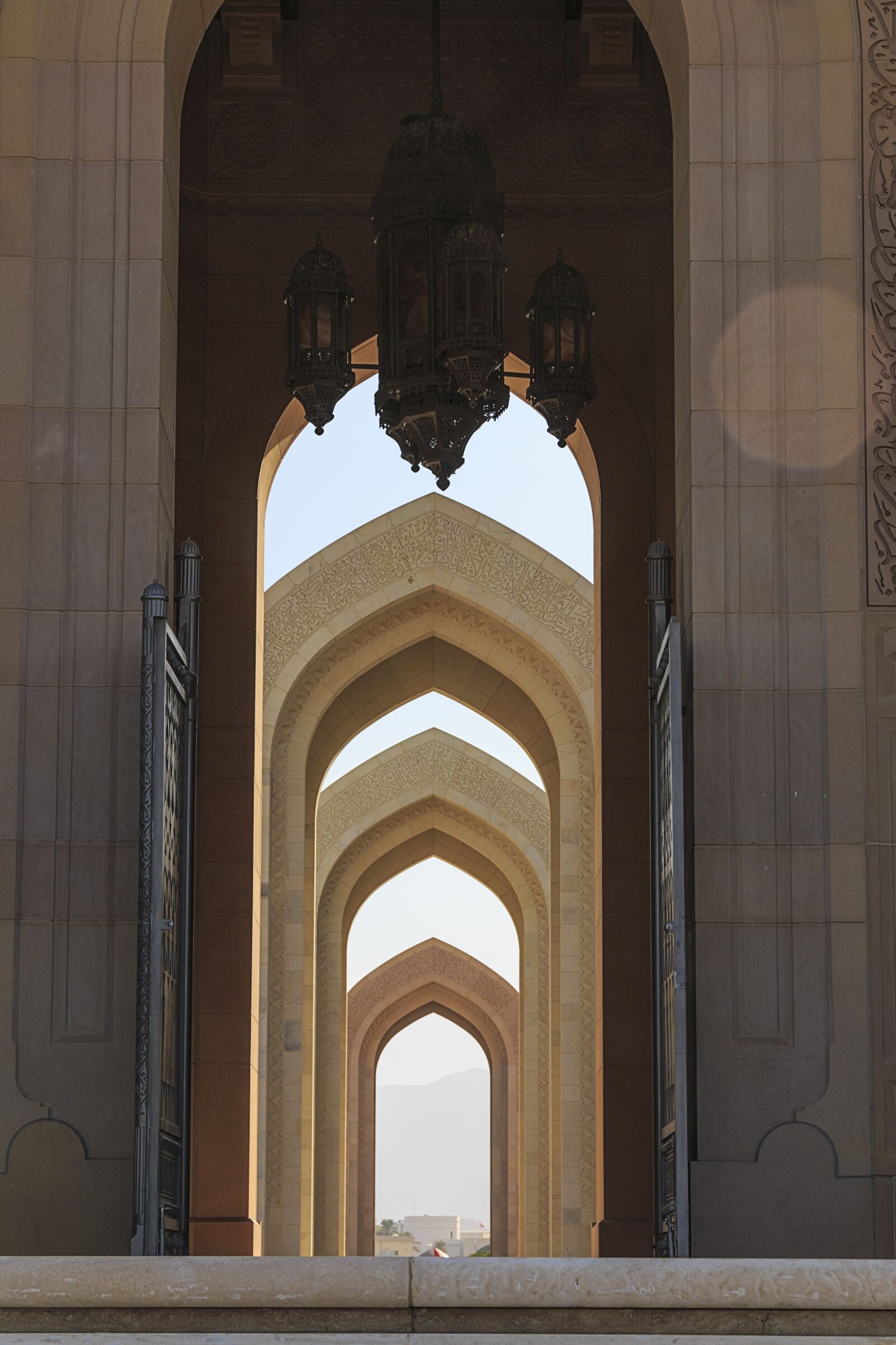 Canon EOS 70D sample photo. Sultan qaboos grand mosque photography