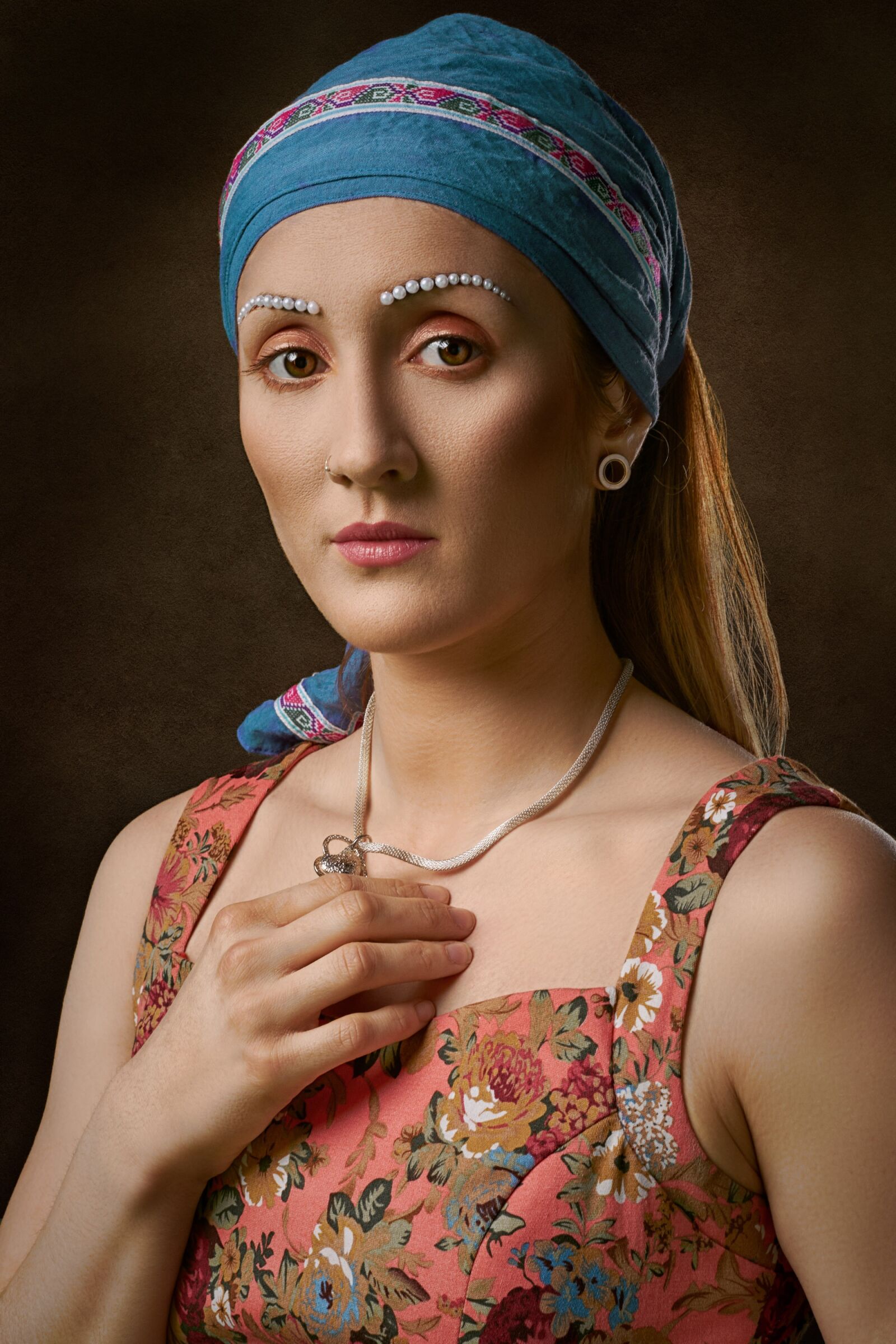Nikon AF-S Nikkor 50mm F1.4G sample photo. Girl, woman, necklace photography