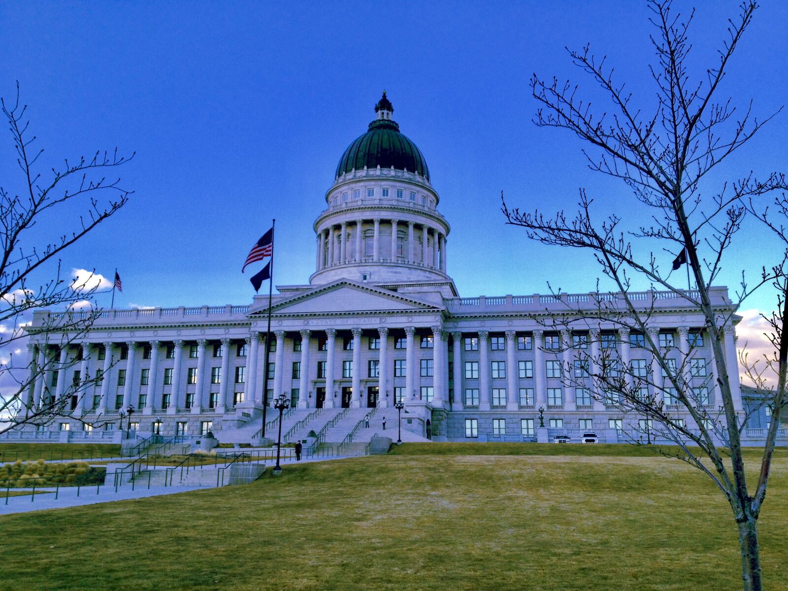 iPhone 4S back camera 4.28mm f/2.4 sample photo. Salt lake city, capitol photography