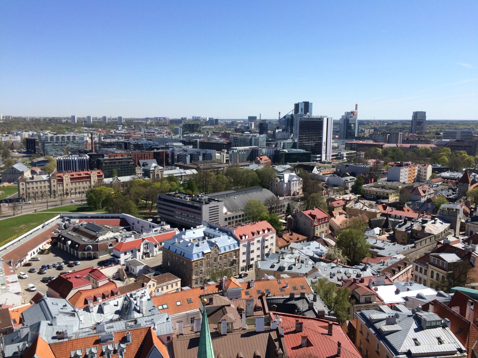 iPhone 5s back camera 4.15mm f/2.2 sample photo. Europe, tallinn, panorama photography