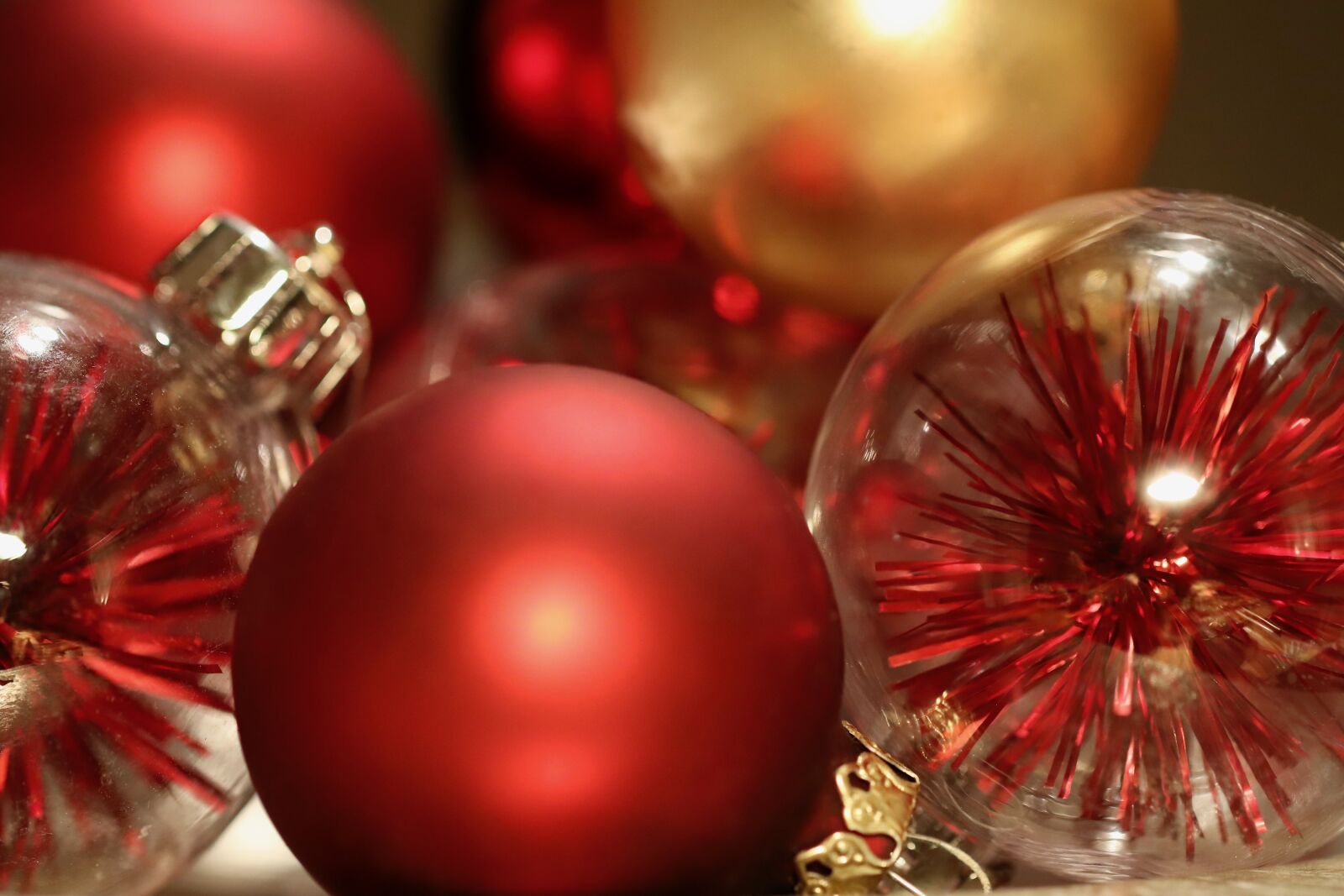 Canon EOS 800D (EOS Rebel T7i / EOS Kiss X9i) sample photo. Christmas ornaments, christbaumkugeln, christmas photography