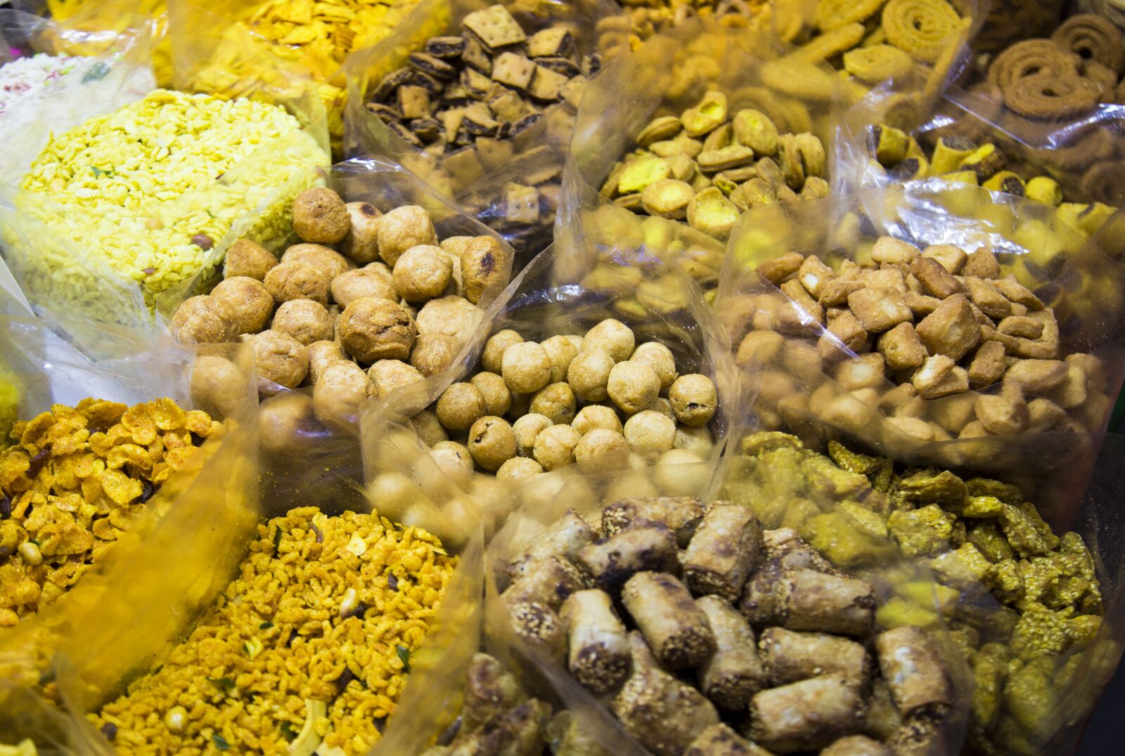 Canon EOS 6D + Canon EF 24-105mm F4L IS USM sample photo. Snacks, junk food, indian photography