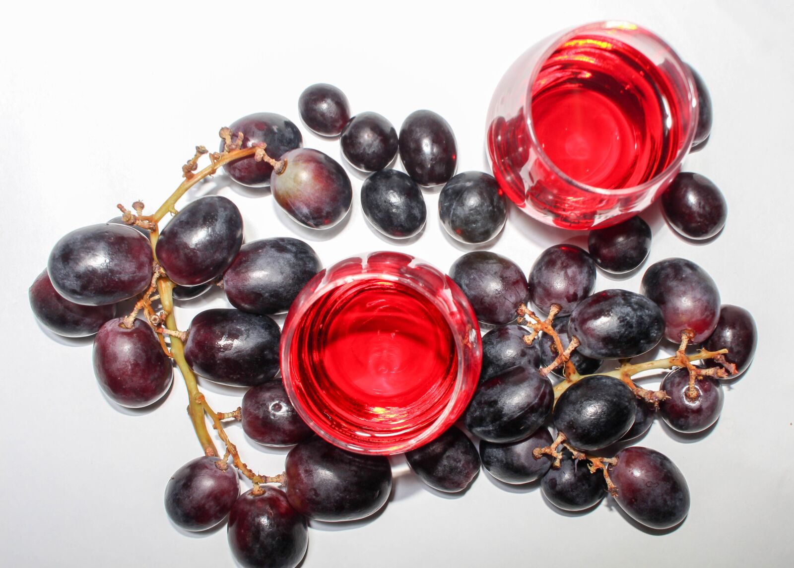 Canon EOS 700D (EOS Rebel T5i / EOS Kiss X7i) sample photo. Wine, grapes, vino photography