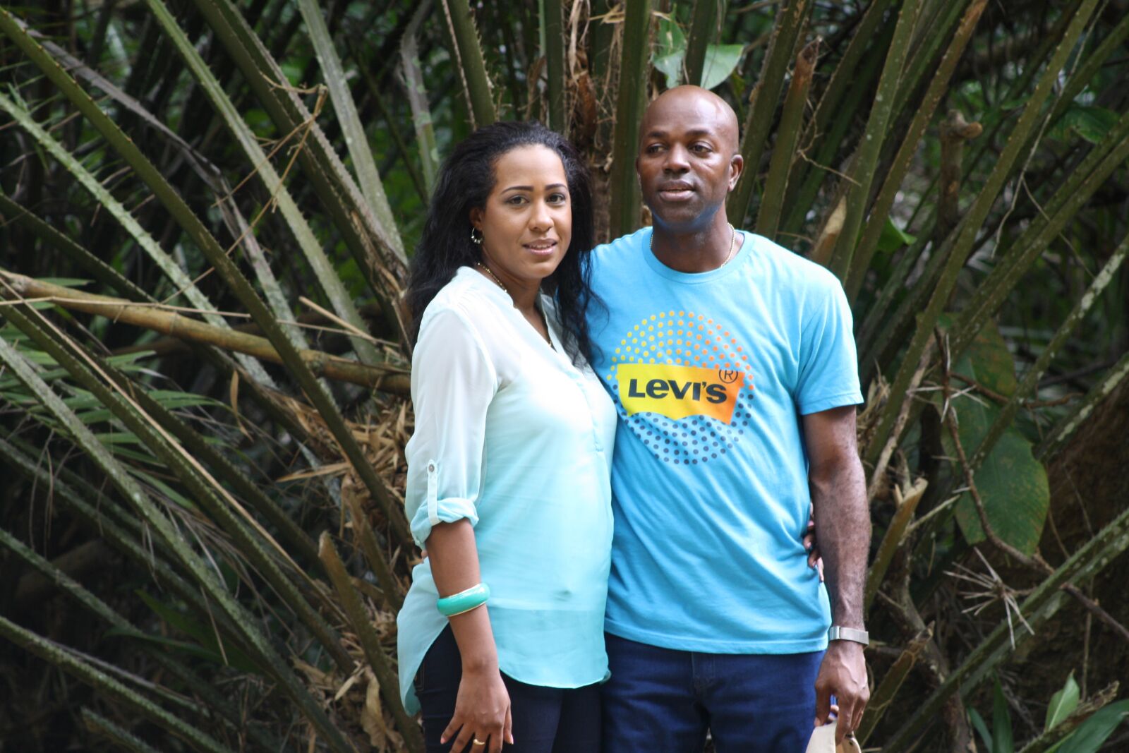 Canon EOS 1000D (EOS Digital Rebel XS / EOS Kiss F) sample photo. Love, couple, young photography
